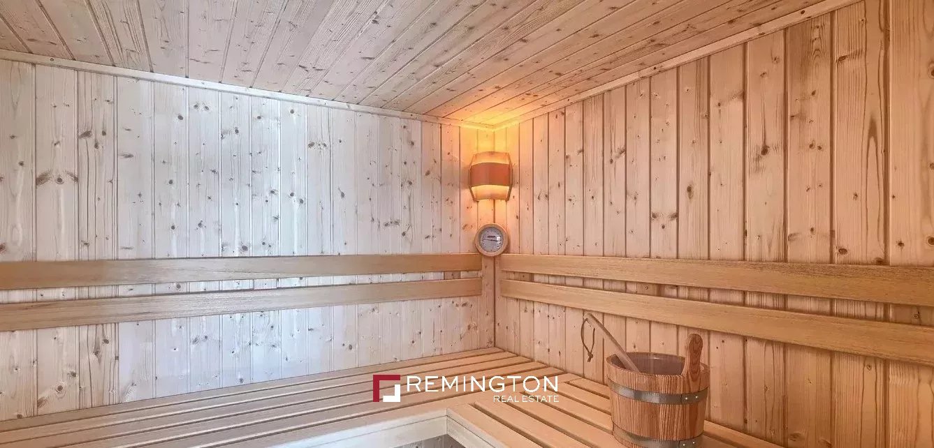4 Bedroom Villa/Townhouse's Image 23