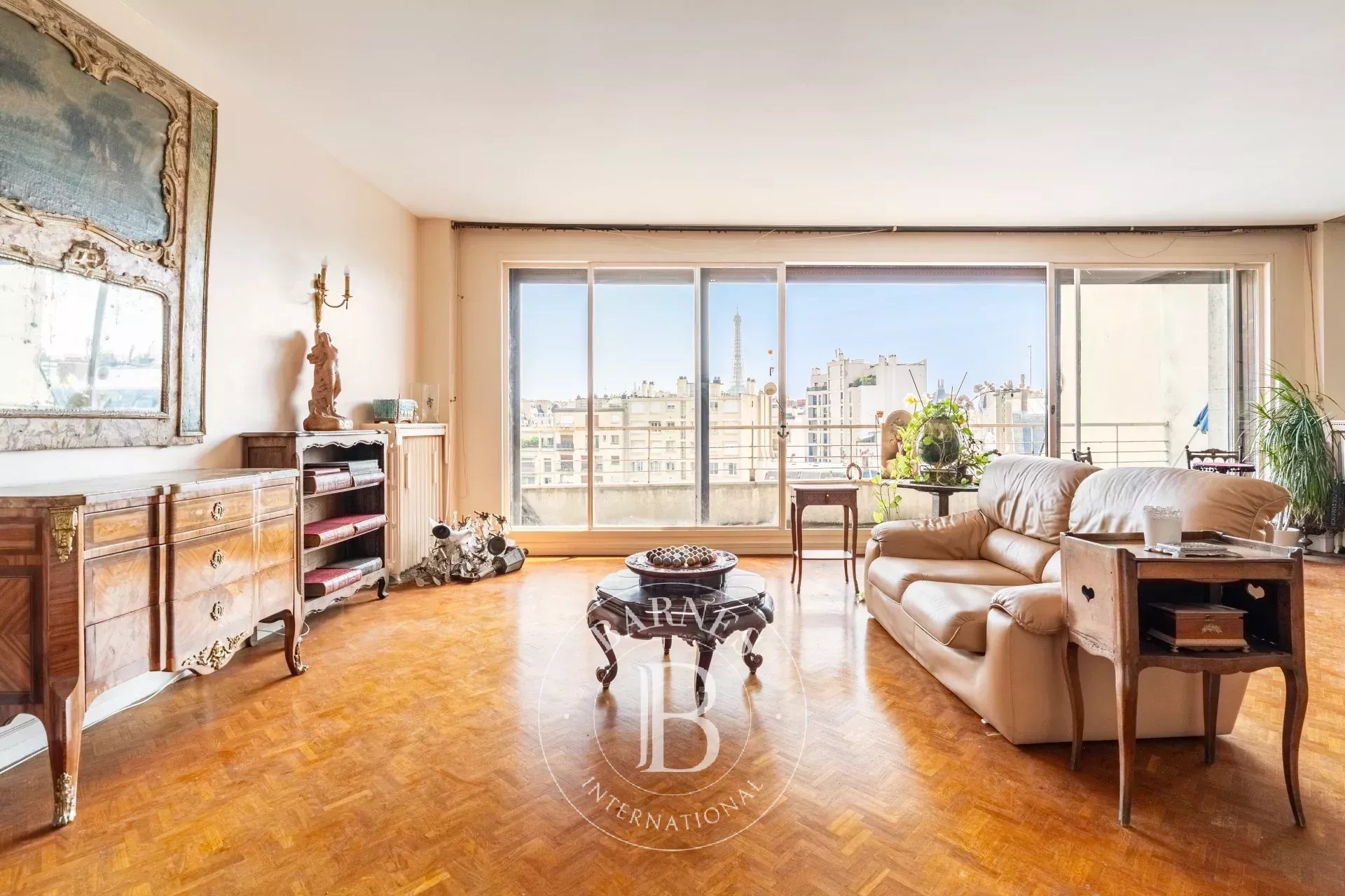 Paris 16 / LA MUETTE - 2-bed - balconies - View of the Eiffel Tower - picture 7