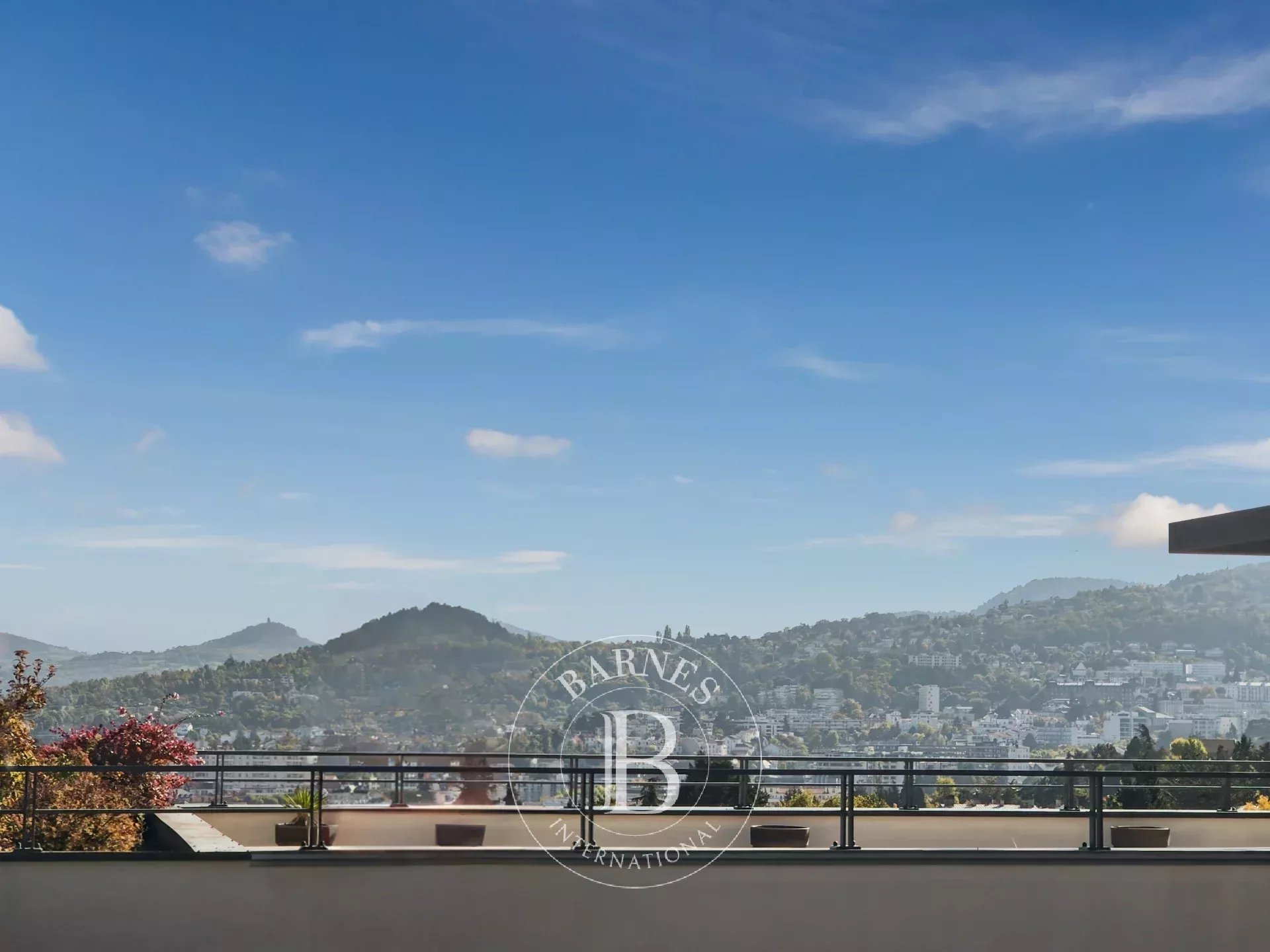 Appartement Clermont-Ferrand  -  ref 86388779 (picture 2)