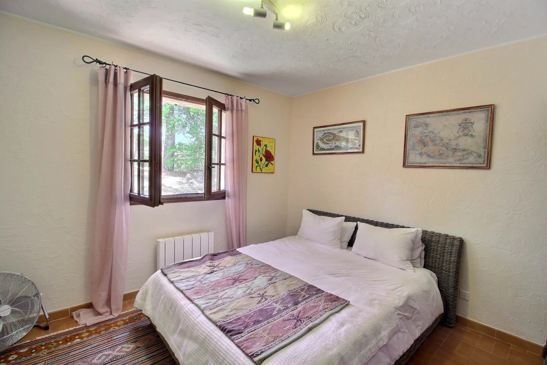 Charming 3 Bedroom Villa with Pool and Garage - Fayence Charming 3 Bedroom Villa with Pool and Garage - Fayence