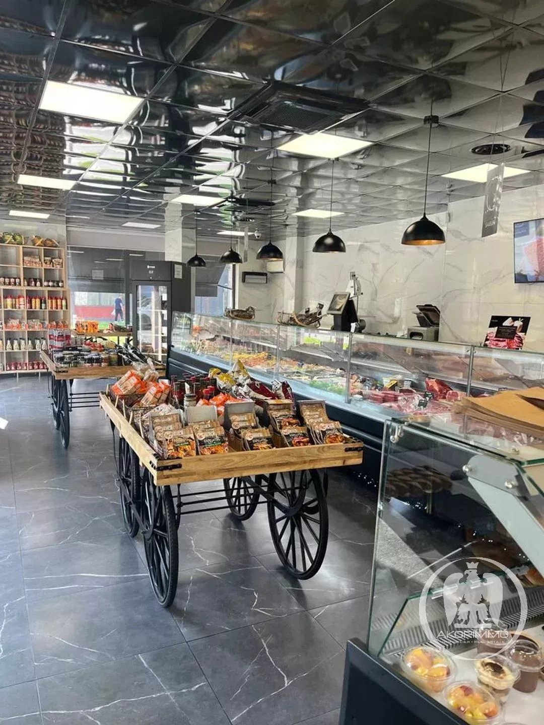 <span class='fw-semibold text-nowrap'>Commercio/Ufficio</span>  - <span class='text-nowrap'>138.0 m²</span> - <span class='text-nowrap'> <span class='fw-semibold'>220.000 €</span>