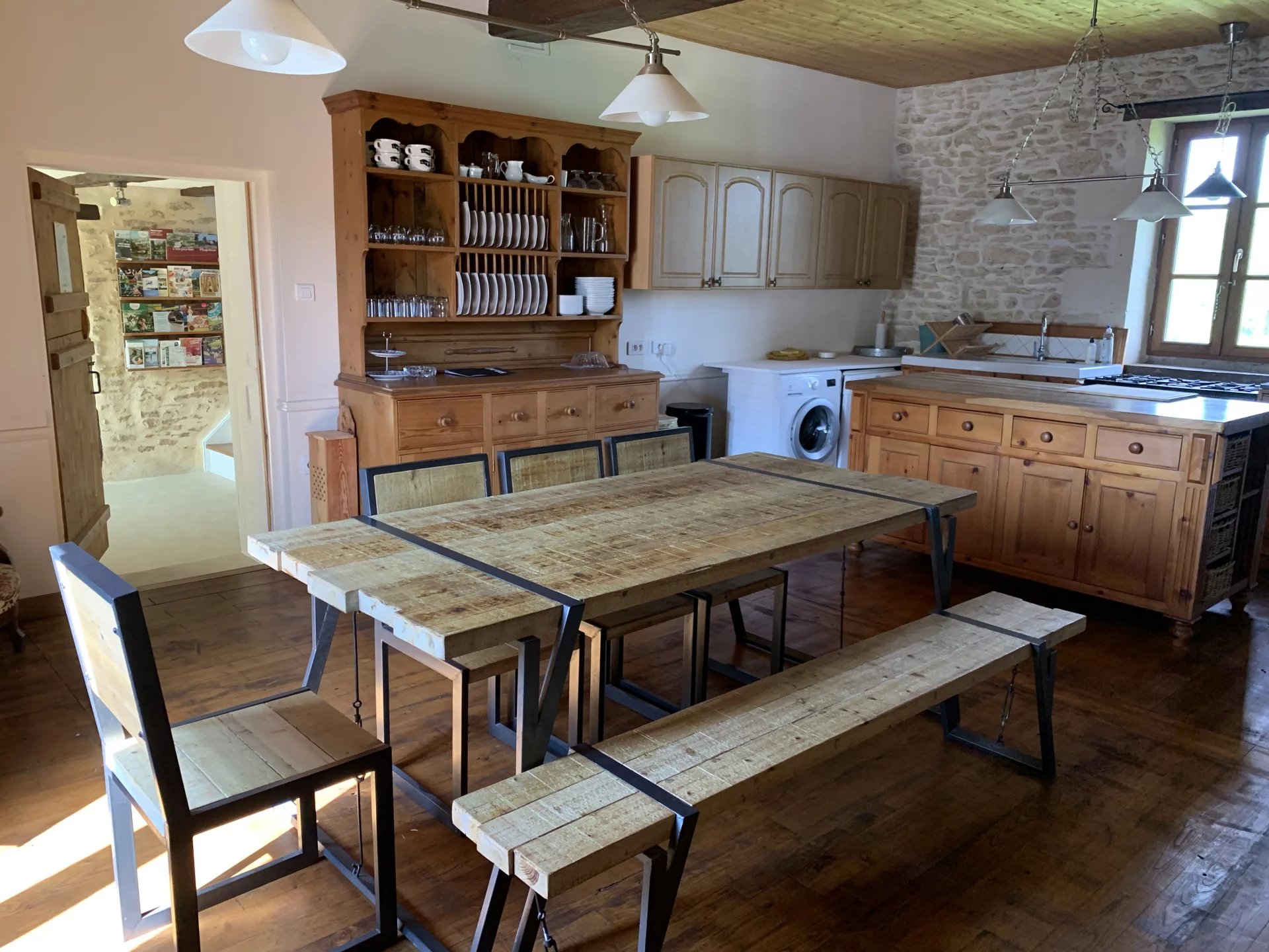 House in Mauprevoir - Image 3