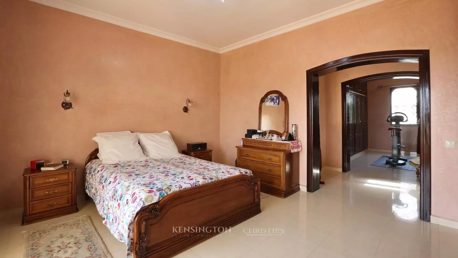 5 Bedroom Villa/Townhouse's Image 22