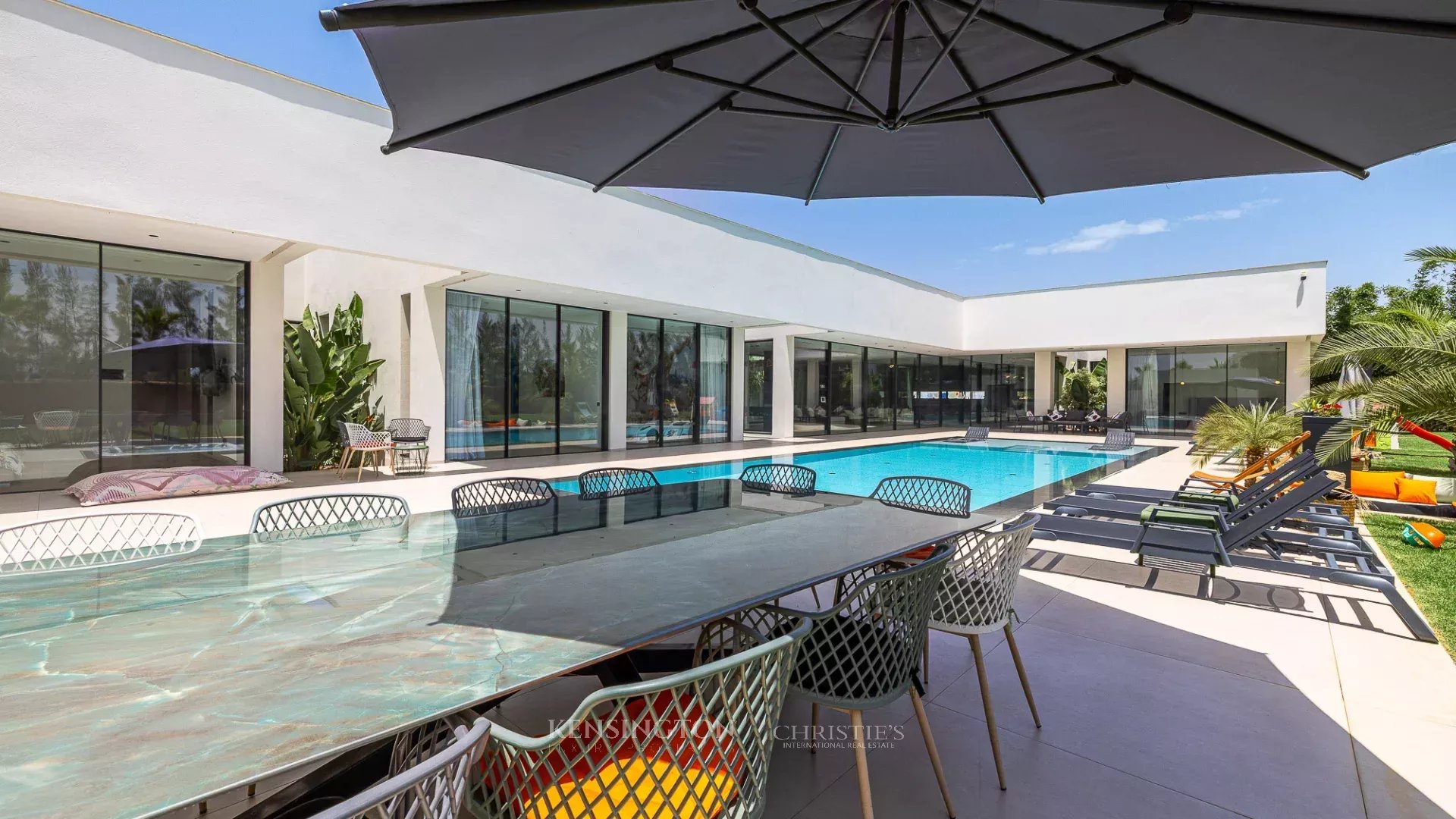 8 Bedroom Villa/Townhouse's Image 4