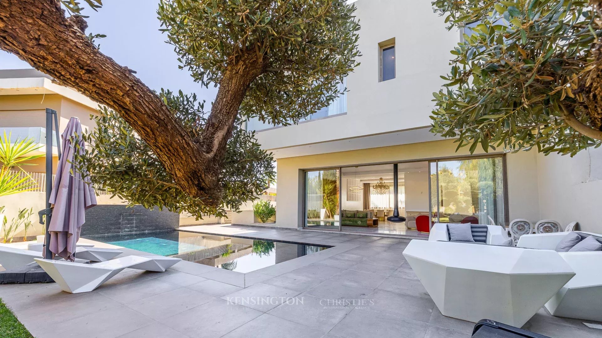 4 Bedroom Villa/Townhouse's Image 27