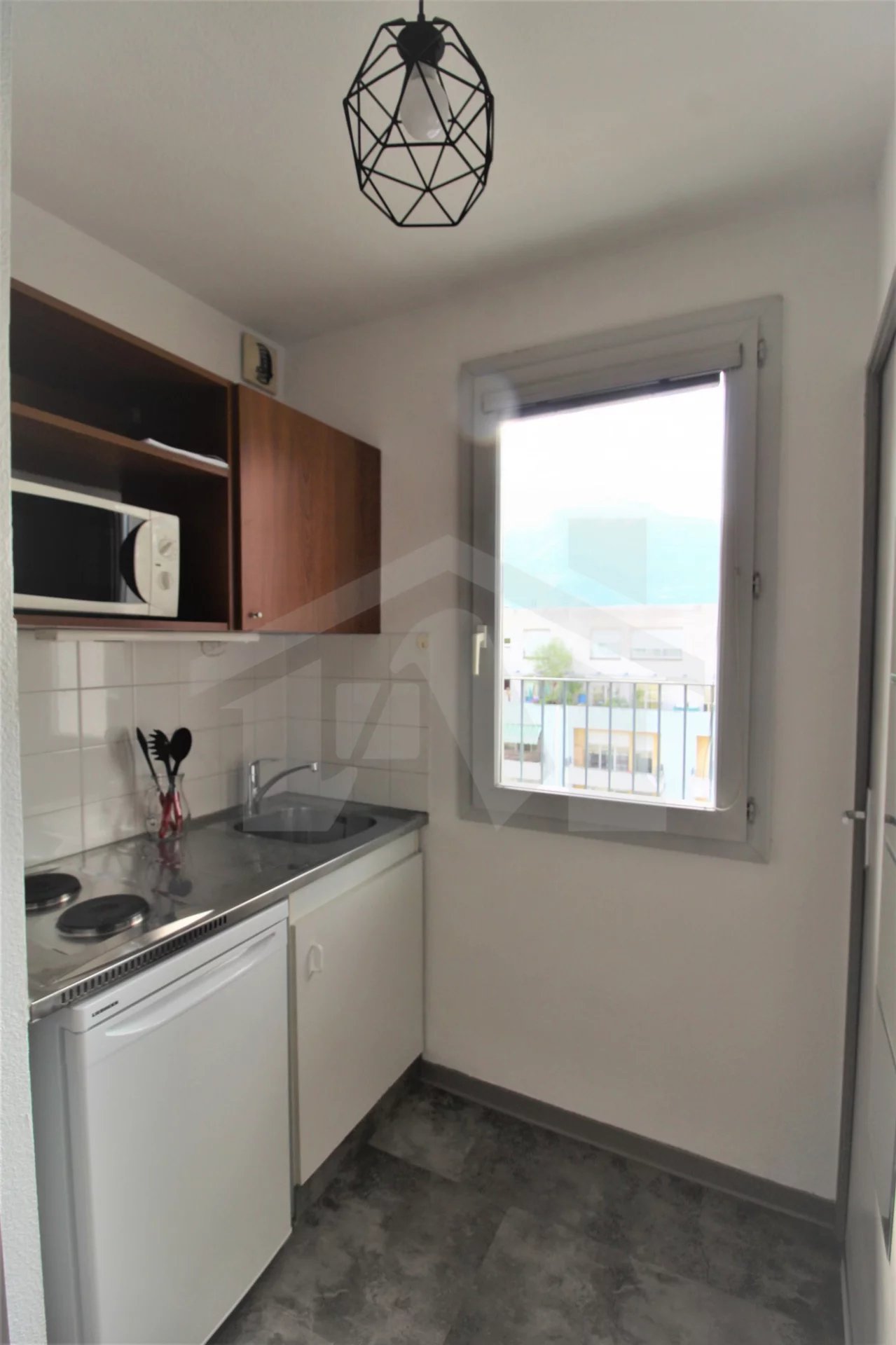 IDEAL ETUDIANT, STUDIO 18M2 AVEC BALCON - 59 ALLÉE DES ROMAN