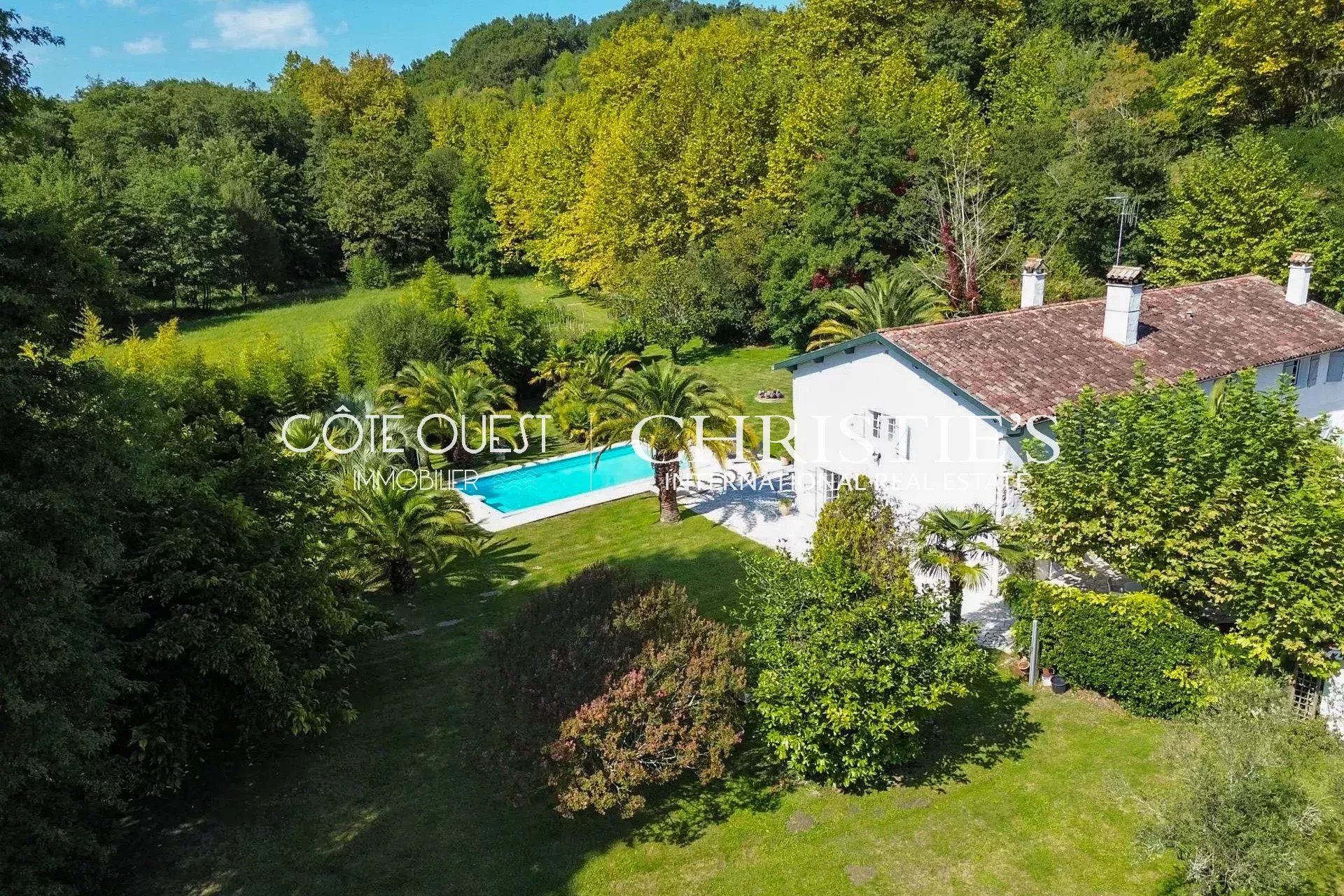 For sale - Superb renovated farmhouse just outside Bayonne