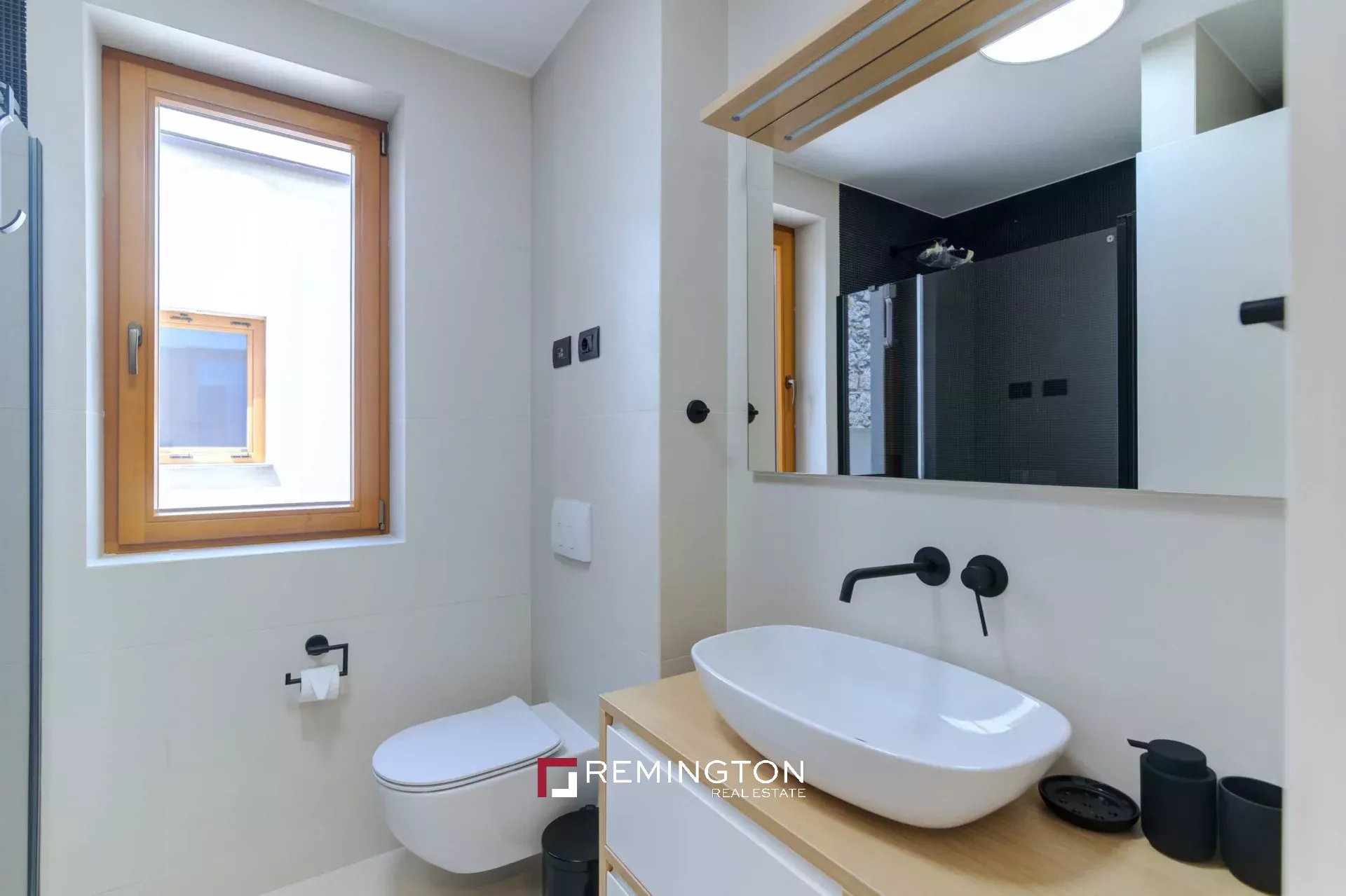 2 Bedroom Apartment/Flat's Image 3