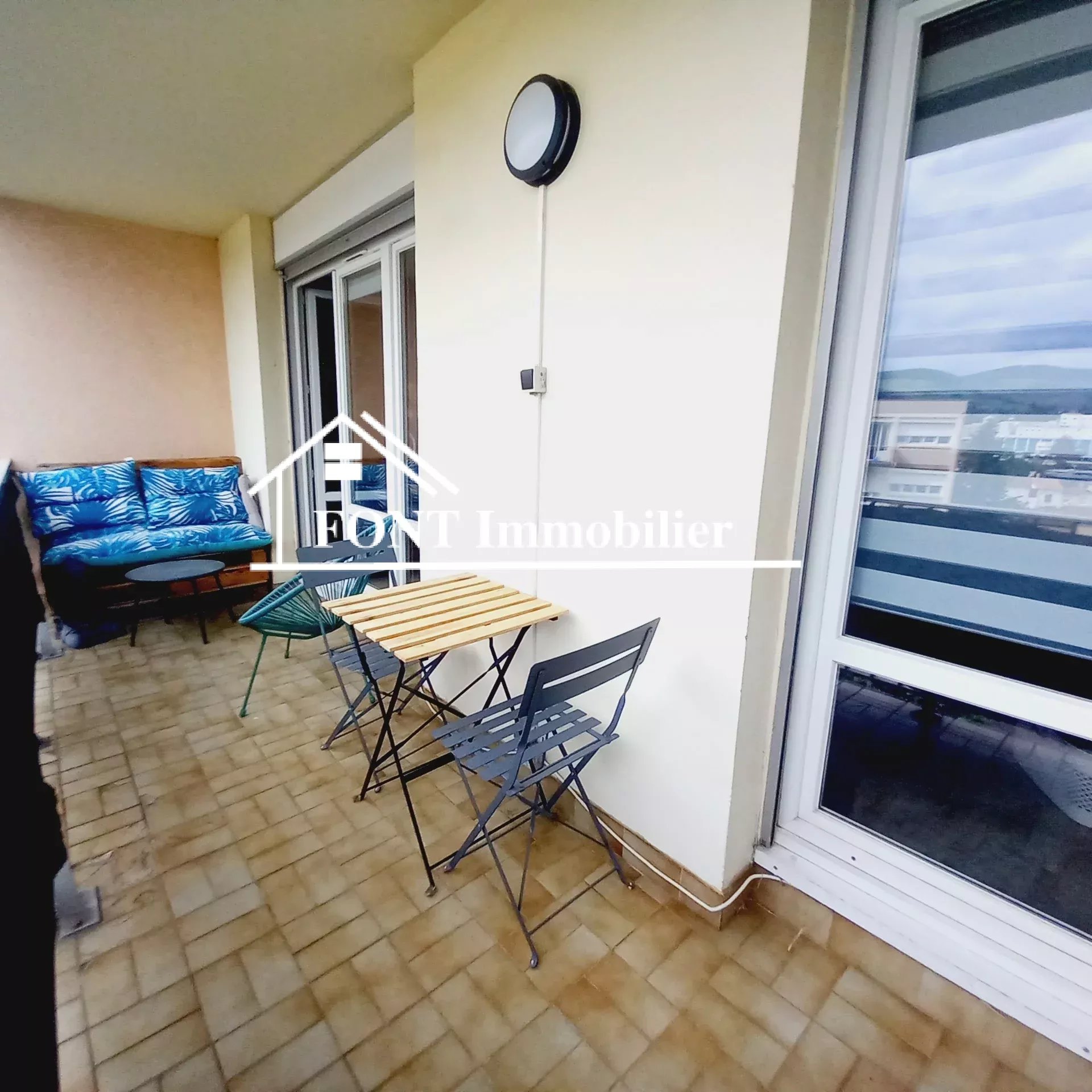 Agence immobilière de 