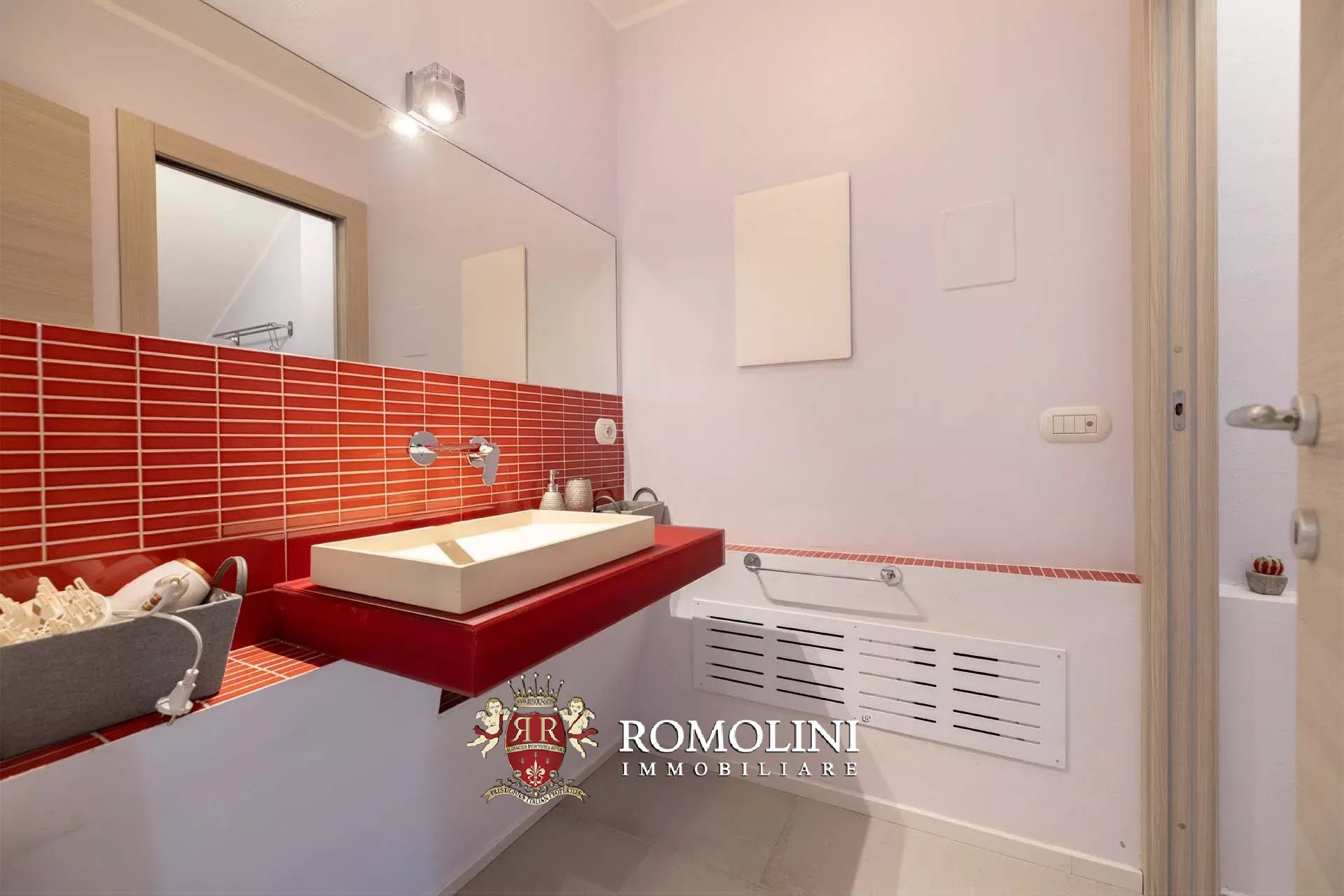 5 Bedroom Villa/Townhouse's Image 37