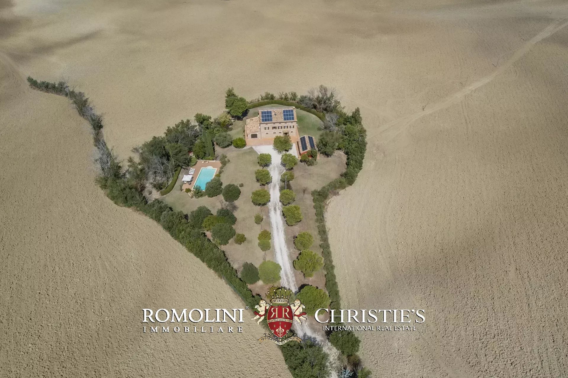 4 Bedroom Villa/Townhouse's Image 25