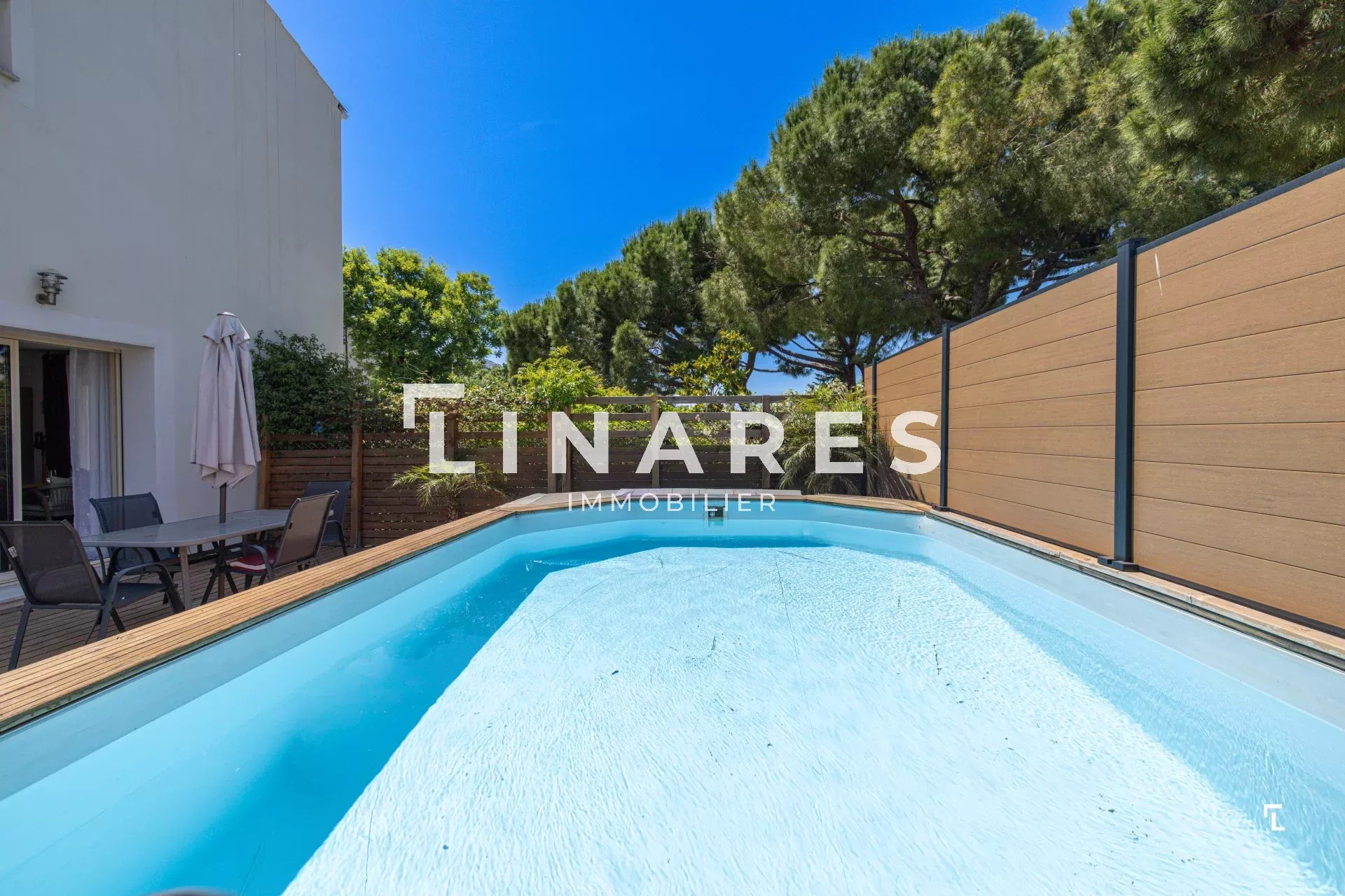 FAMILY HOME - Maison T5 de 150m2 - Piscine - 13008