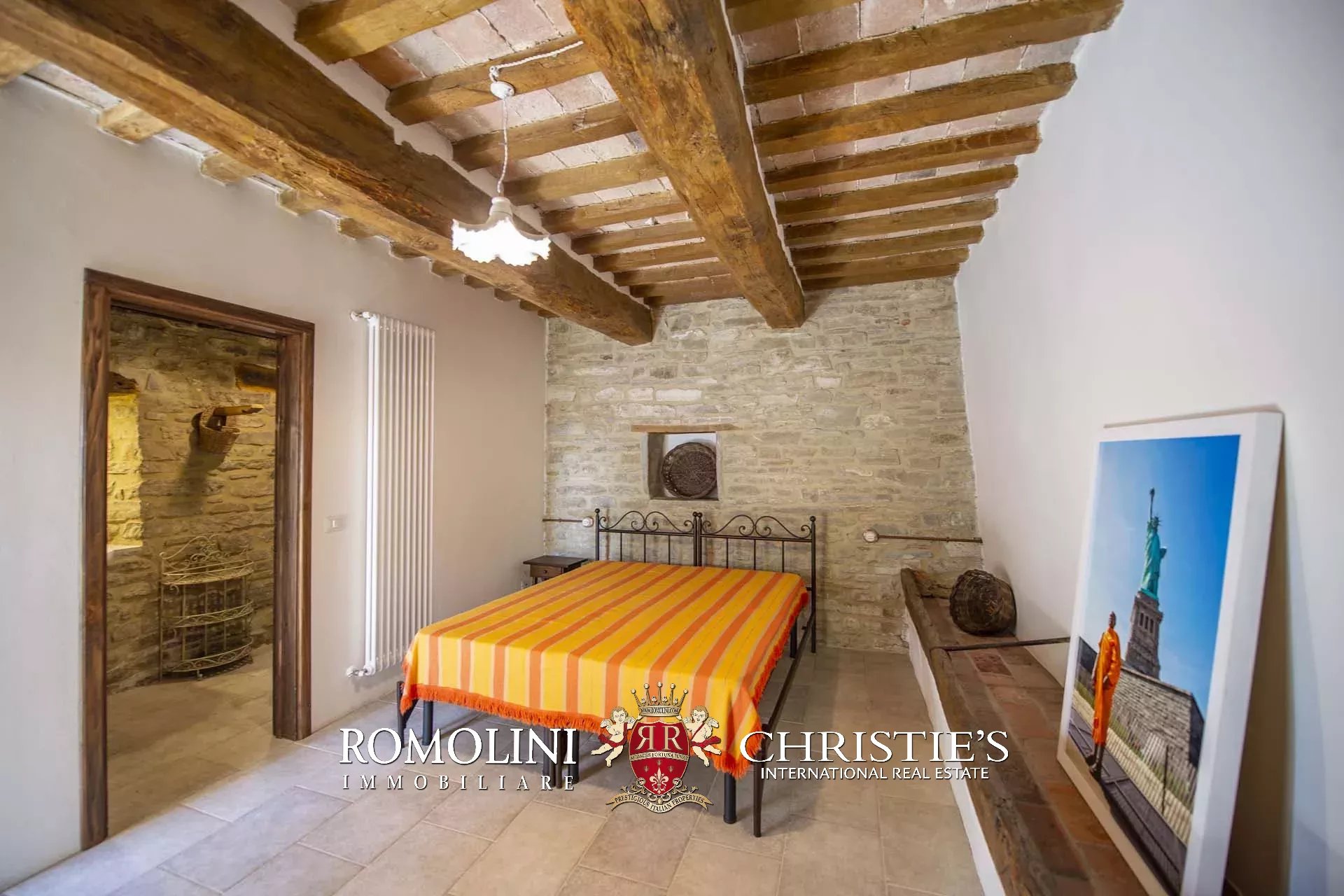 11 Bedroom Villa/Townhouse's Image 35