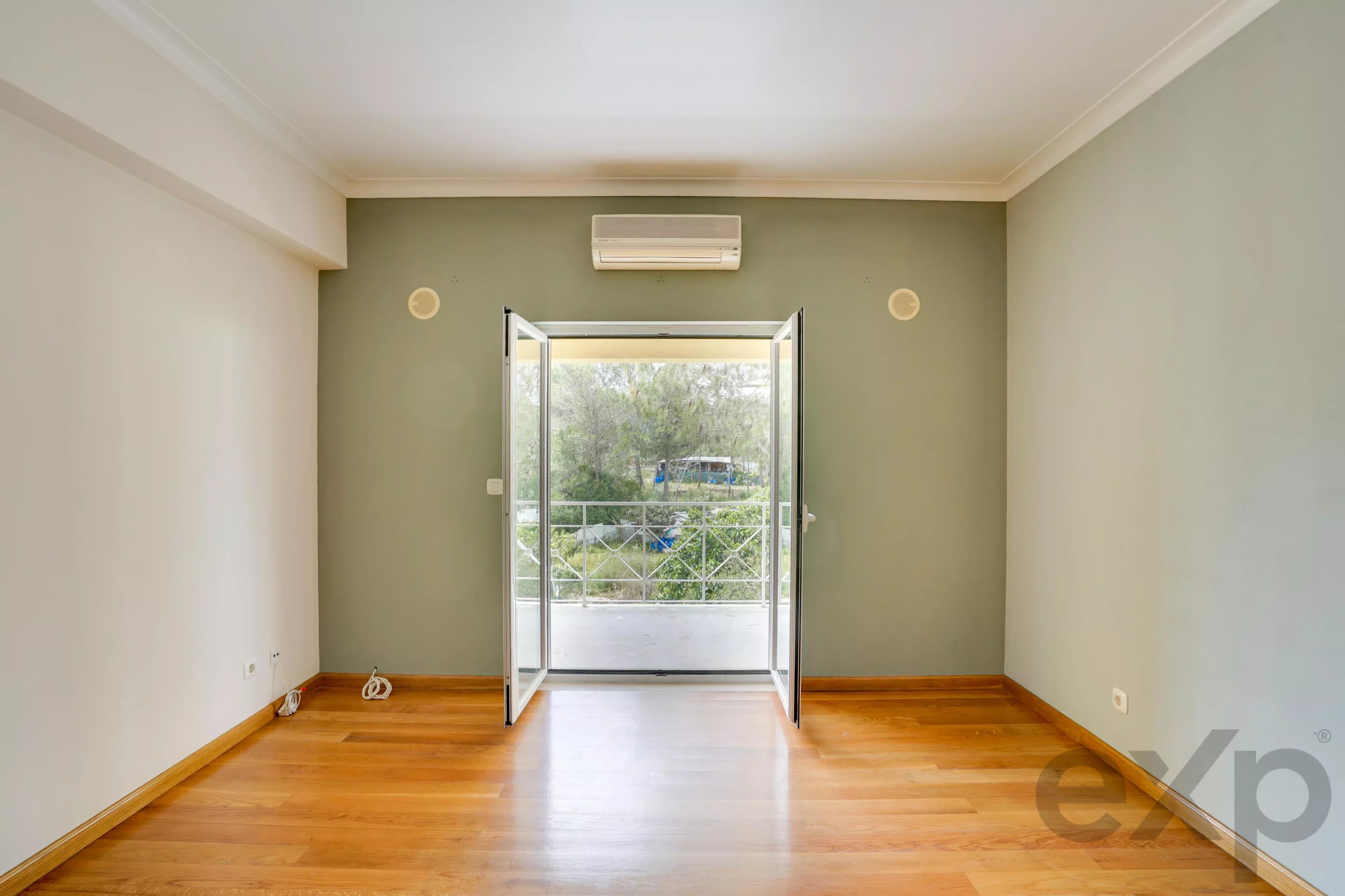 OPPORTUNITY OF THE MONTH: EXUBERANT HOME AT AN EXCELLENT PRICE. 86364147 image 22