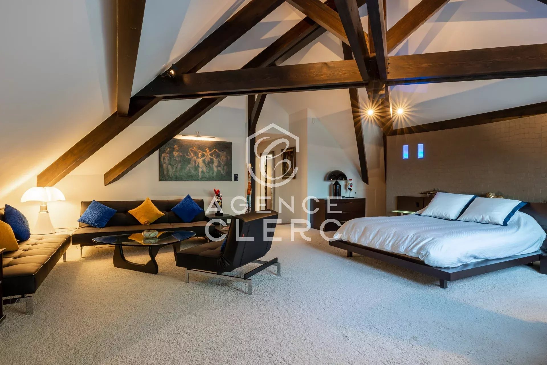 5 Bedroom Villa/Townhouse's Image 9