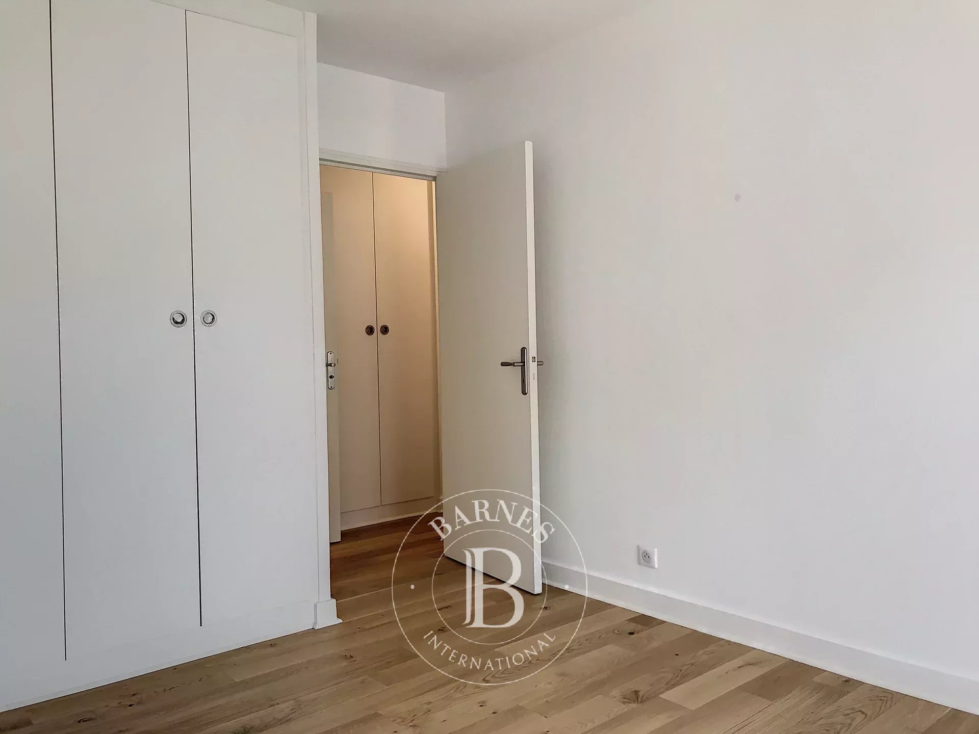 Levallois-Perret  - Piso 3 Cuartos 2 Habitaciones - picture 11