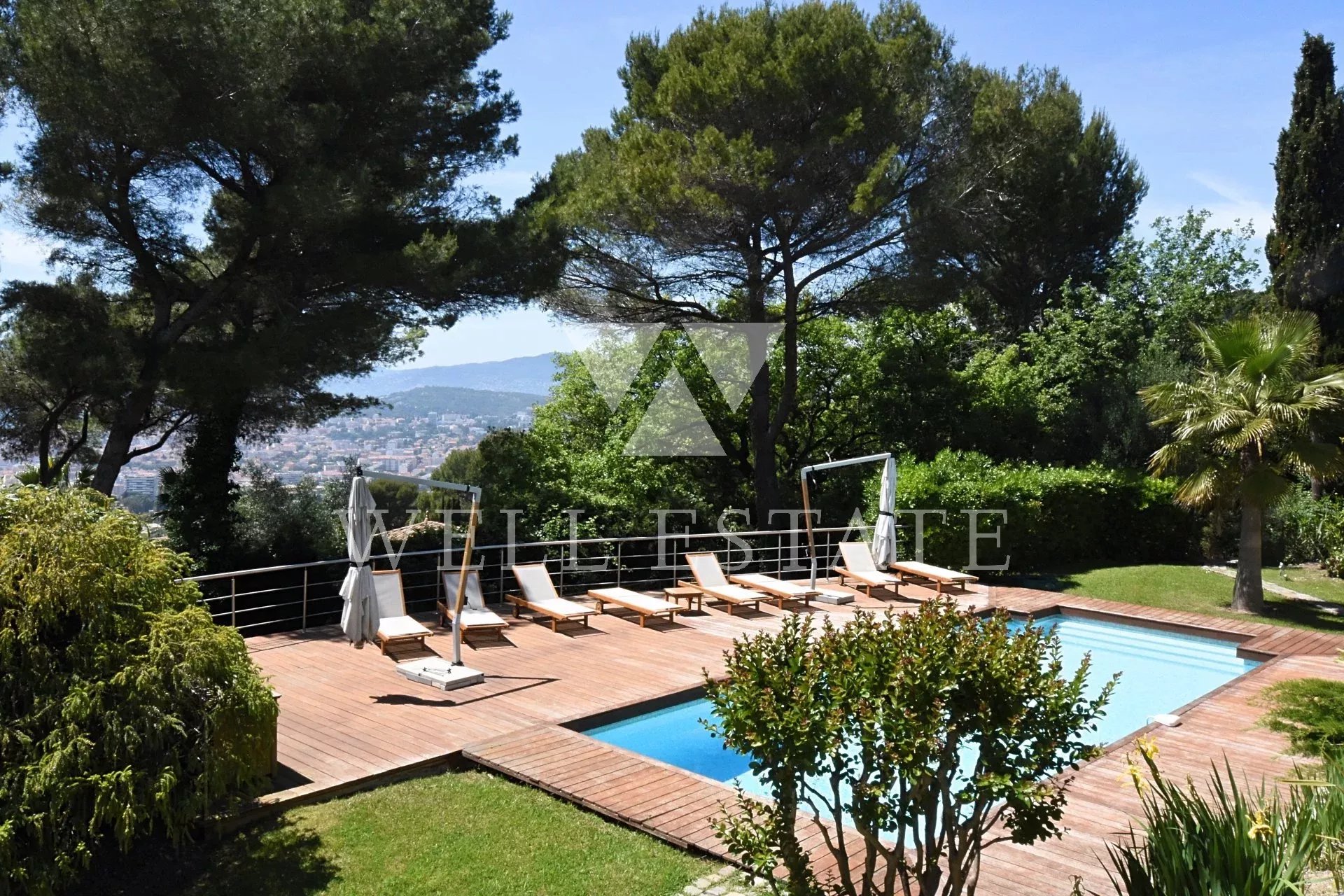 Agence immobilière de 