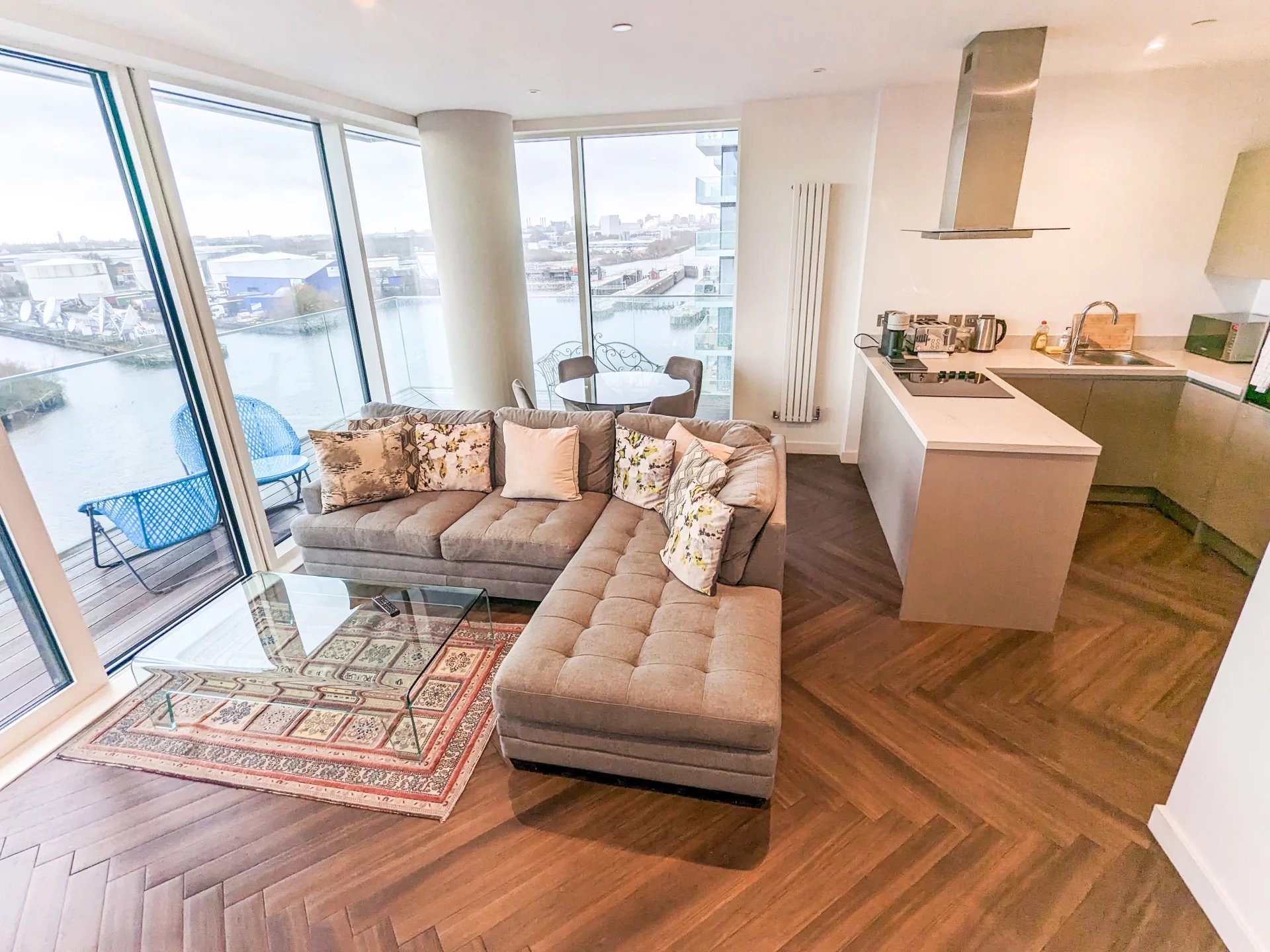 Sale Apartment Salford