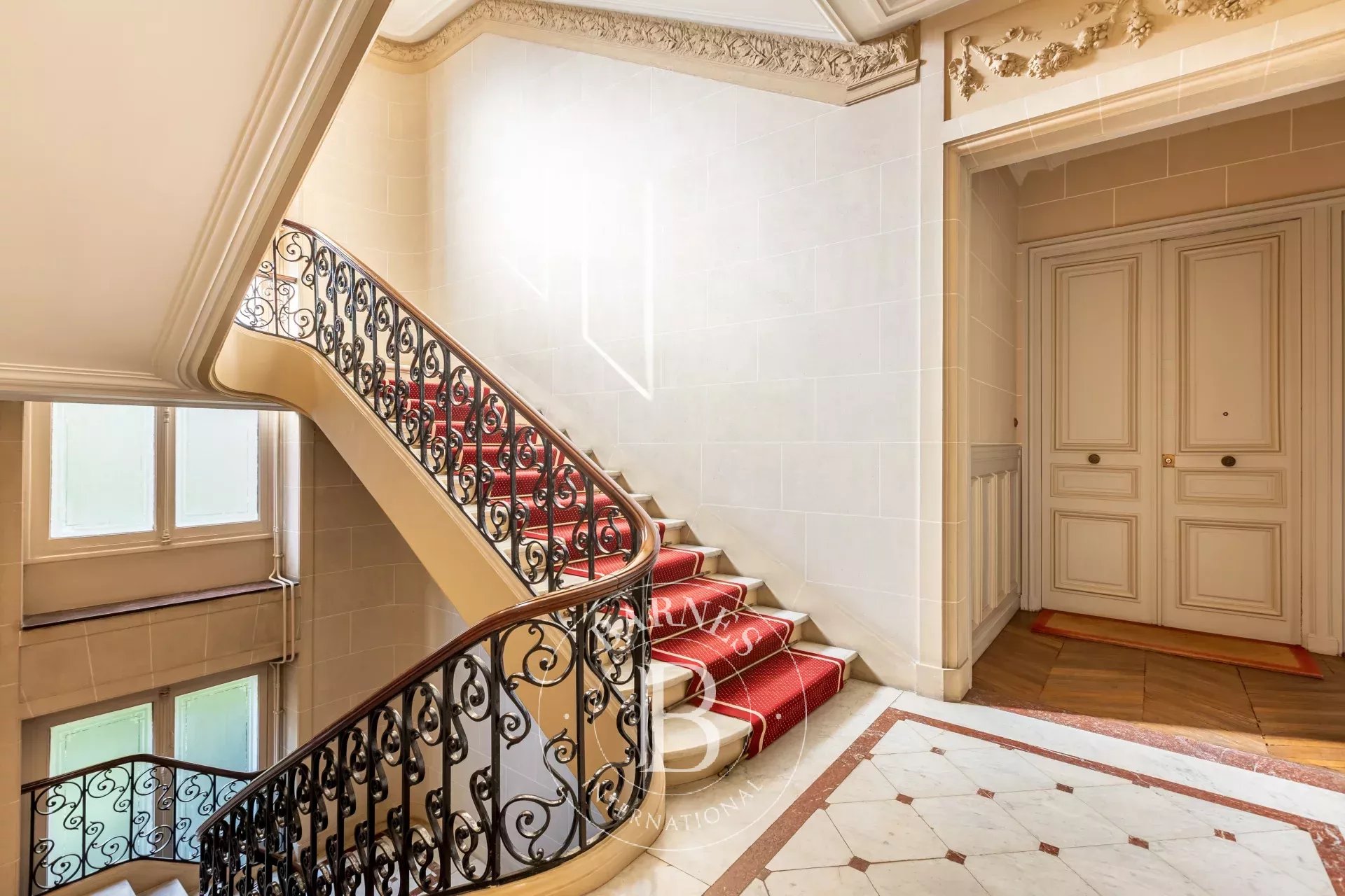 Daire Paris 8ème - picture 8