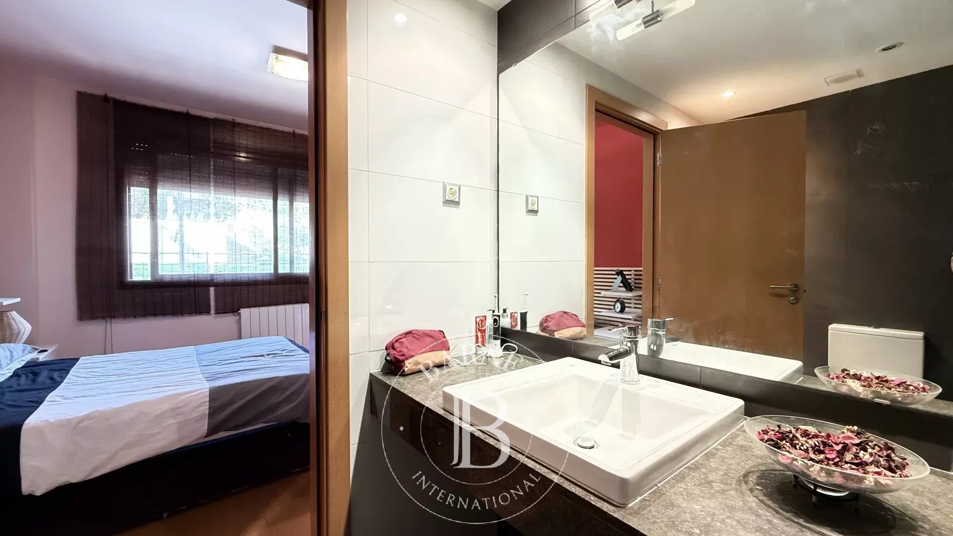 Charming semi-detached house in the heart of Sant Andreu de Llavaneres - picture 38