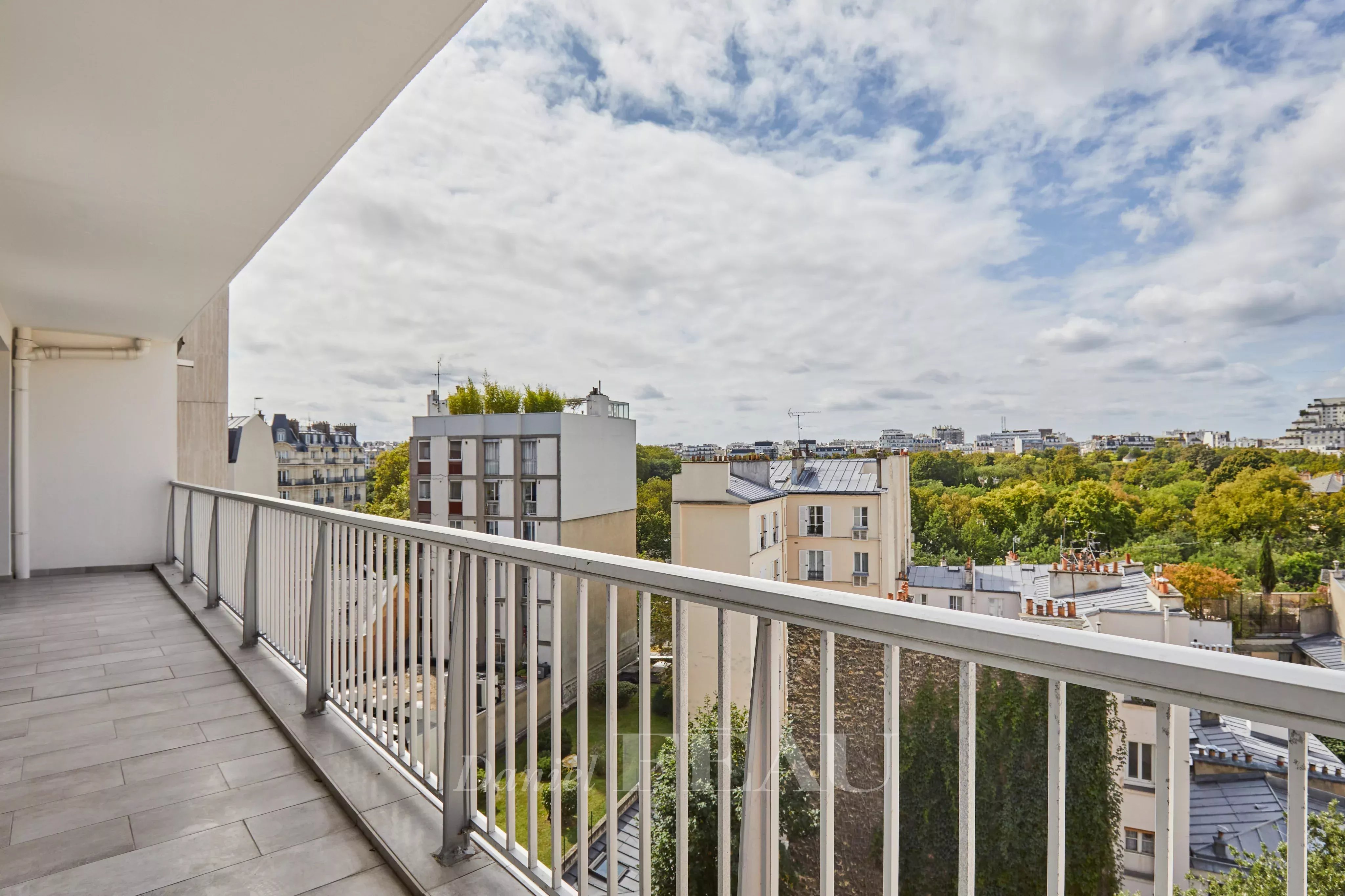 Sale Apartment Paris 14th