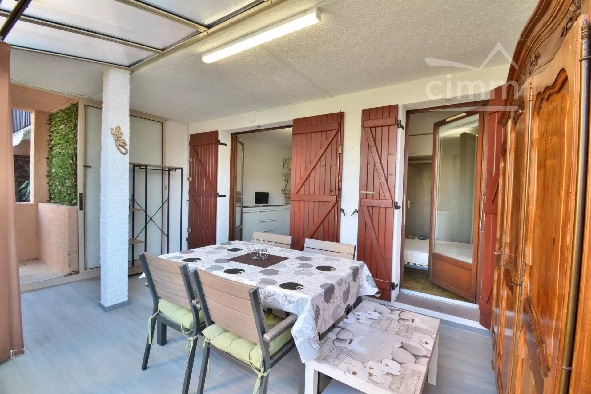 Agence immobilière de 