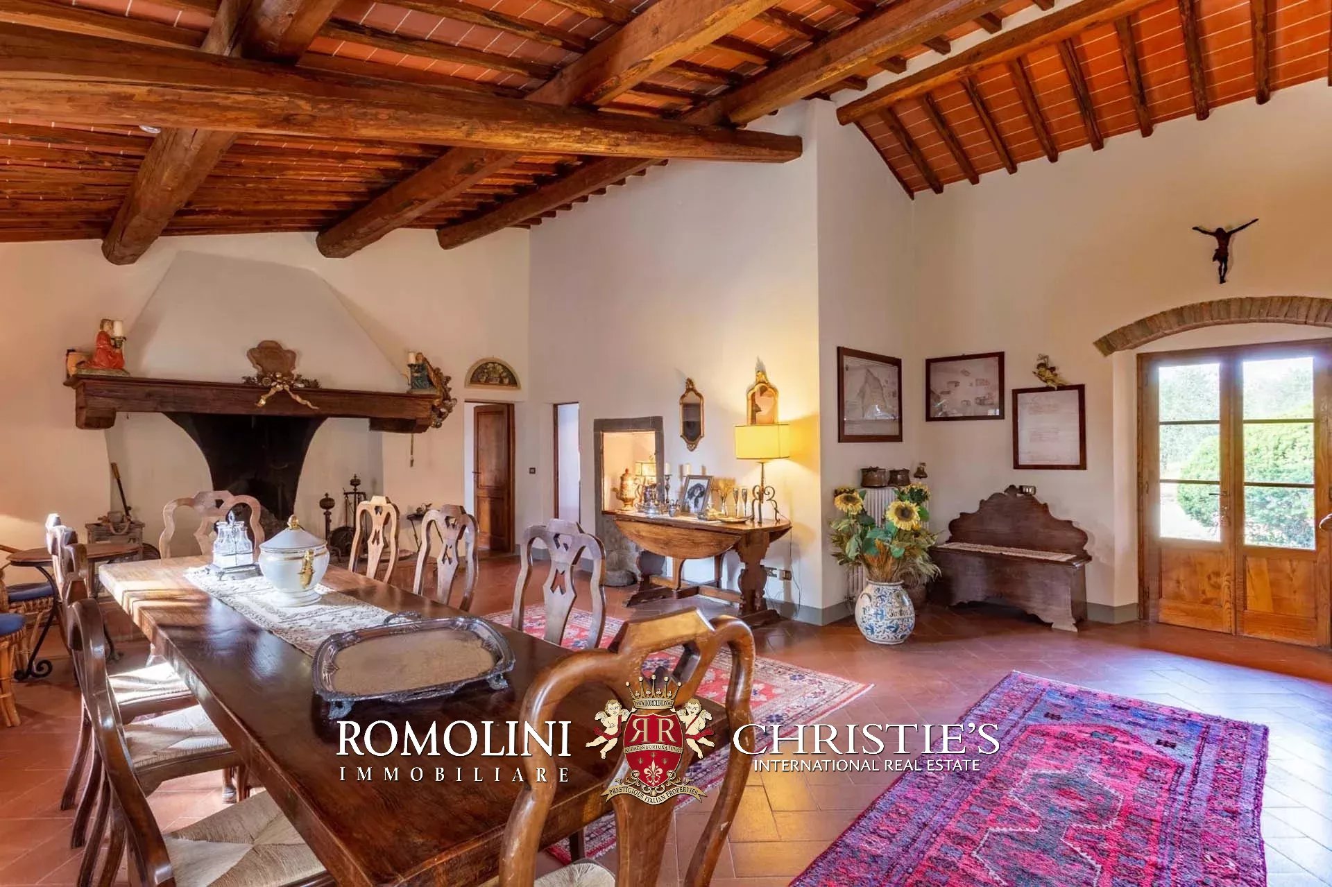 9 Bedroom Vineyard's Image 30