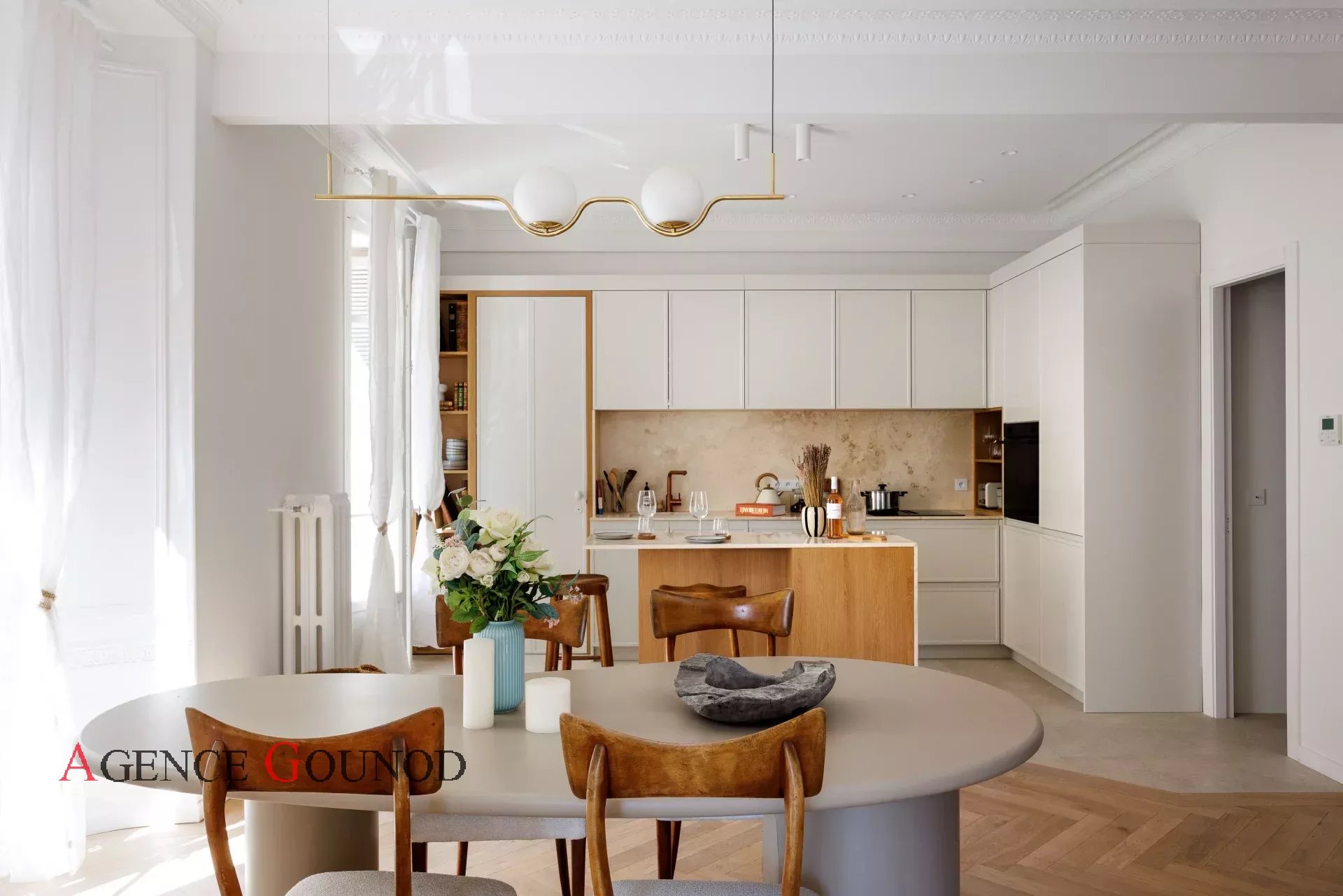 Apartment  - Appartement  - 5 rooms  - 140.0 m2 -  €1,245,000 - For sale