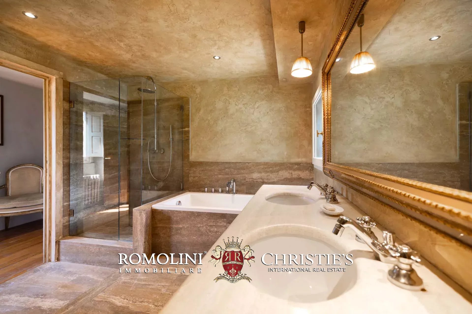 18 Bedroom Chateau's Image 59
