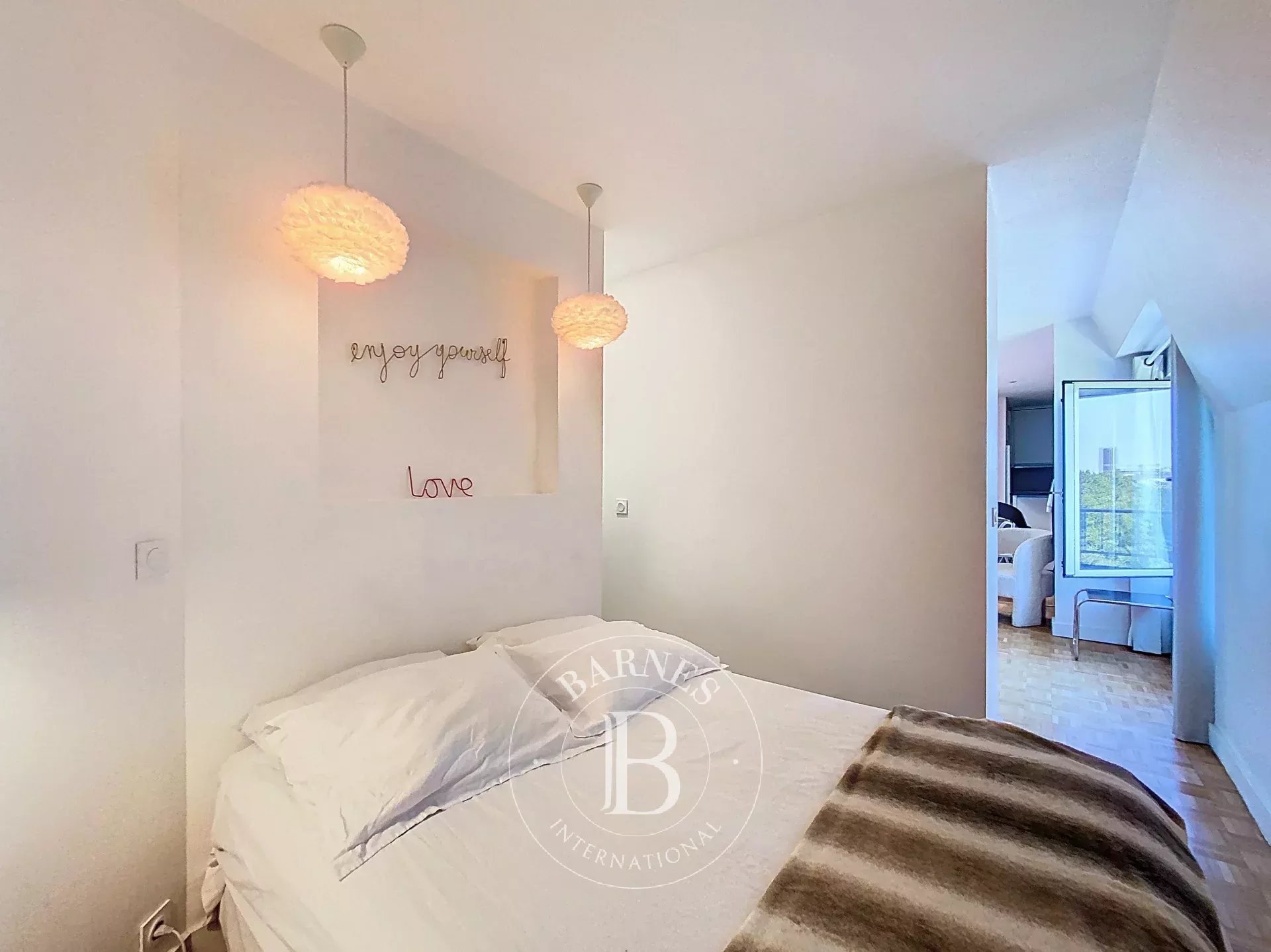 Daire Paris 8ème - picture 18