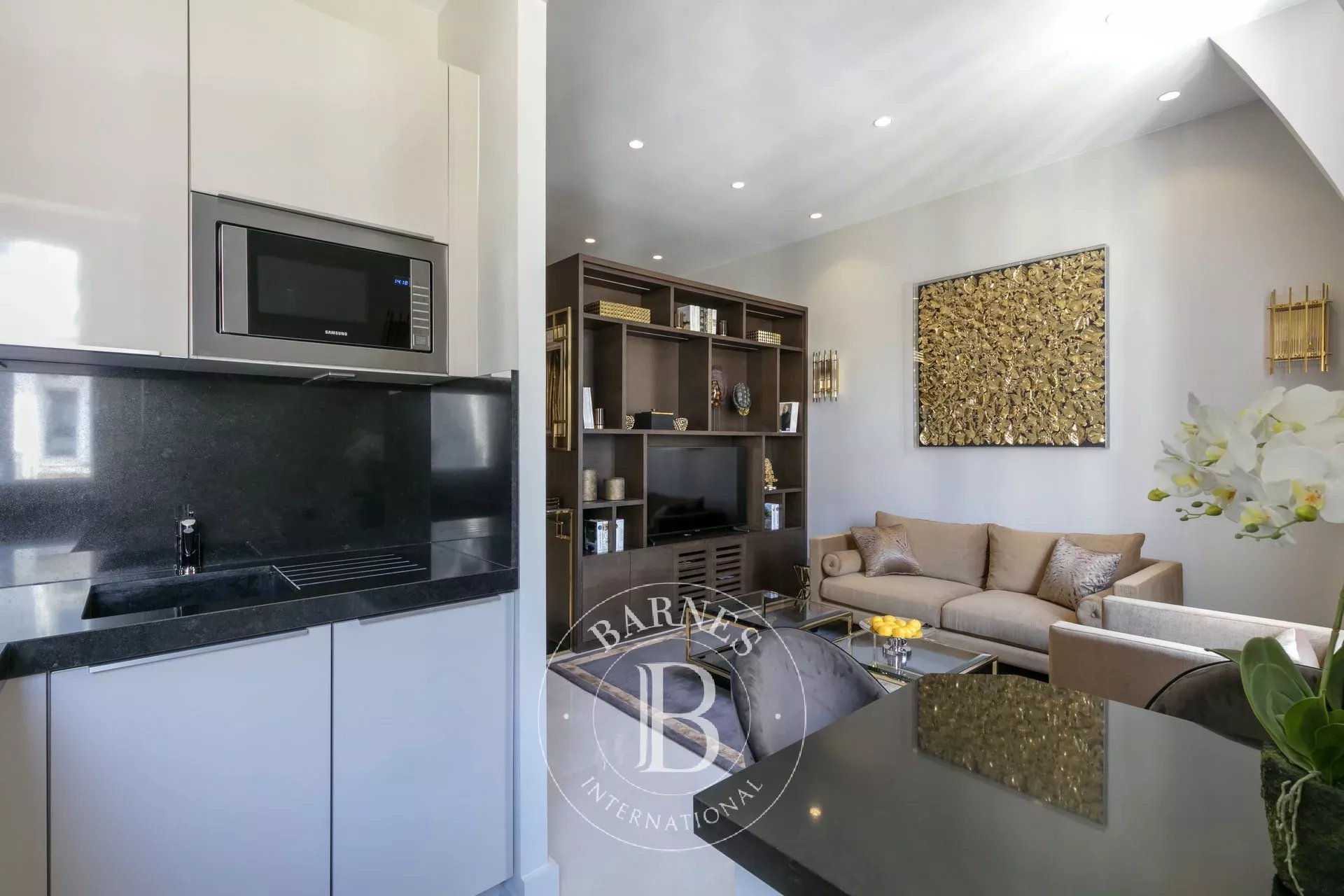 Daire Paris 8ème - picture 6