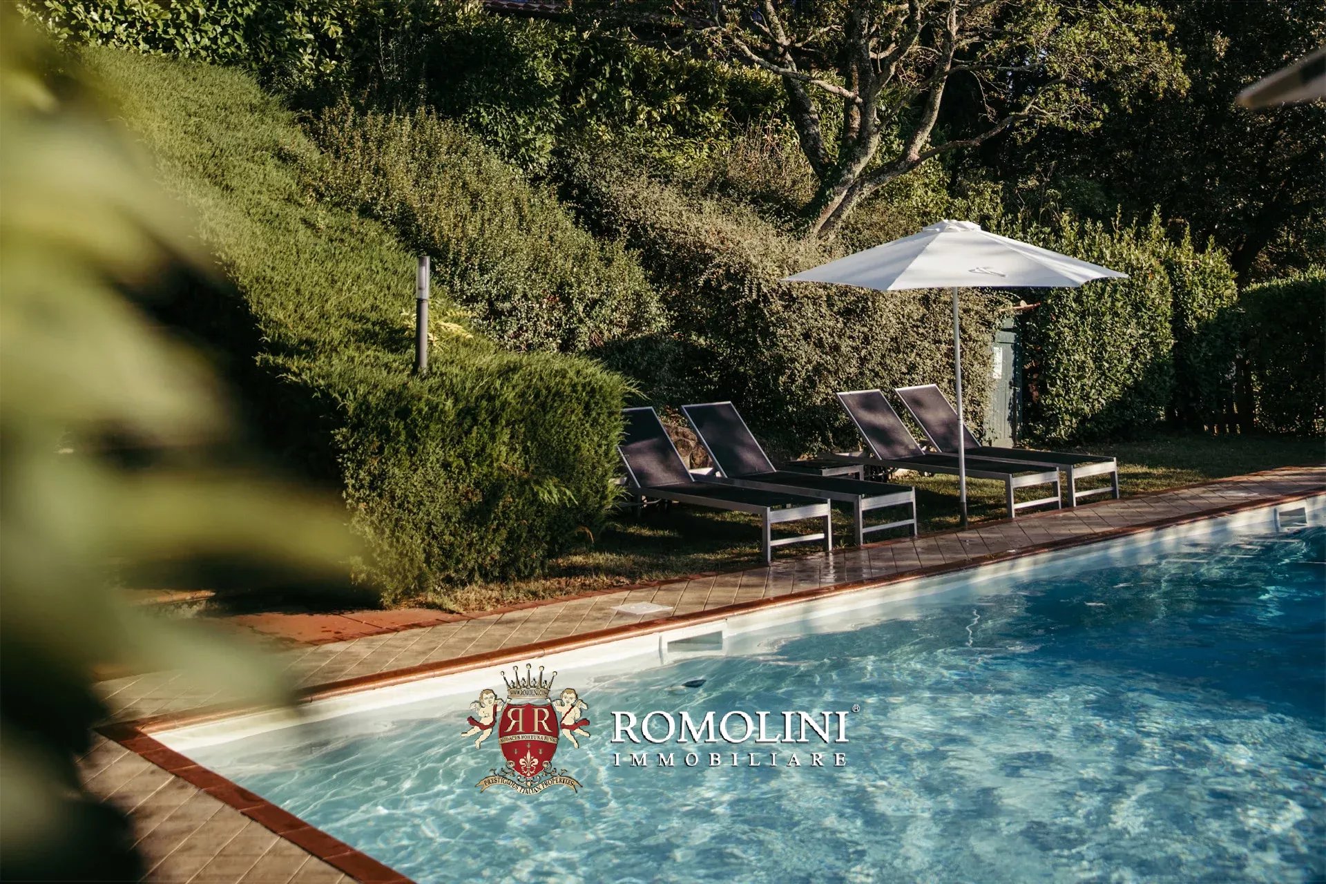 7 Bedroom Vineyard's Image 19