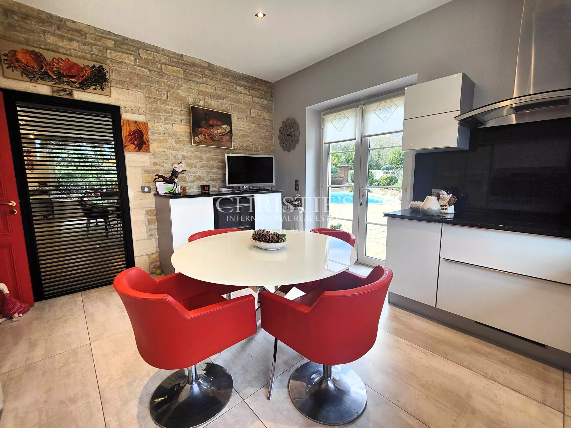 5 Bedroom Villa/Townhouse's Image 7