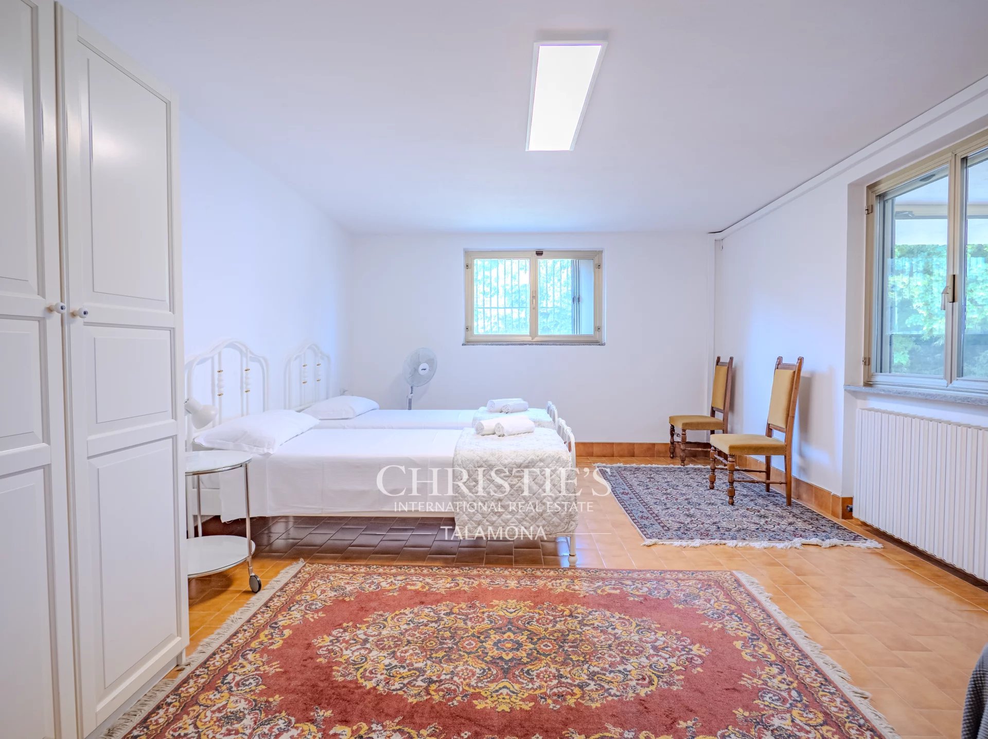 3 Bedroom Villa/Townhouse's Image 36