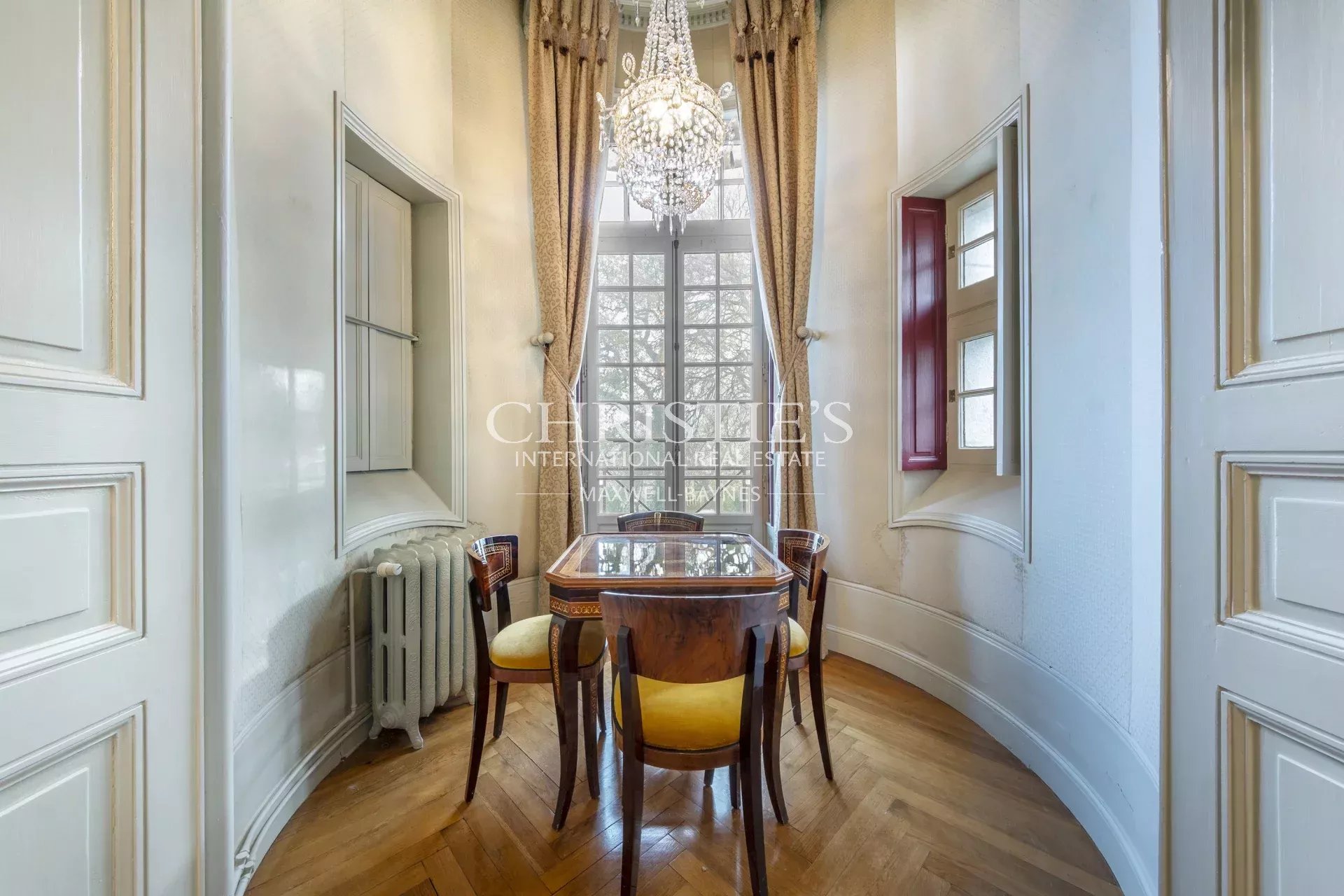 11 Bedroom Chateau's Image 11