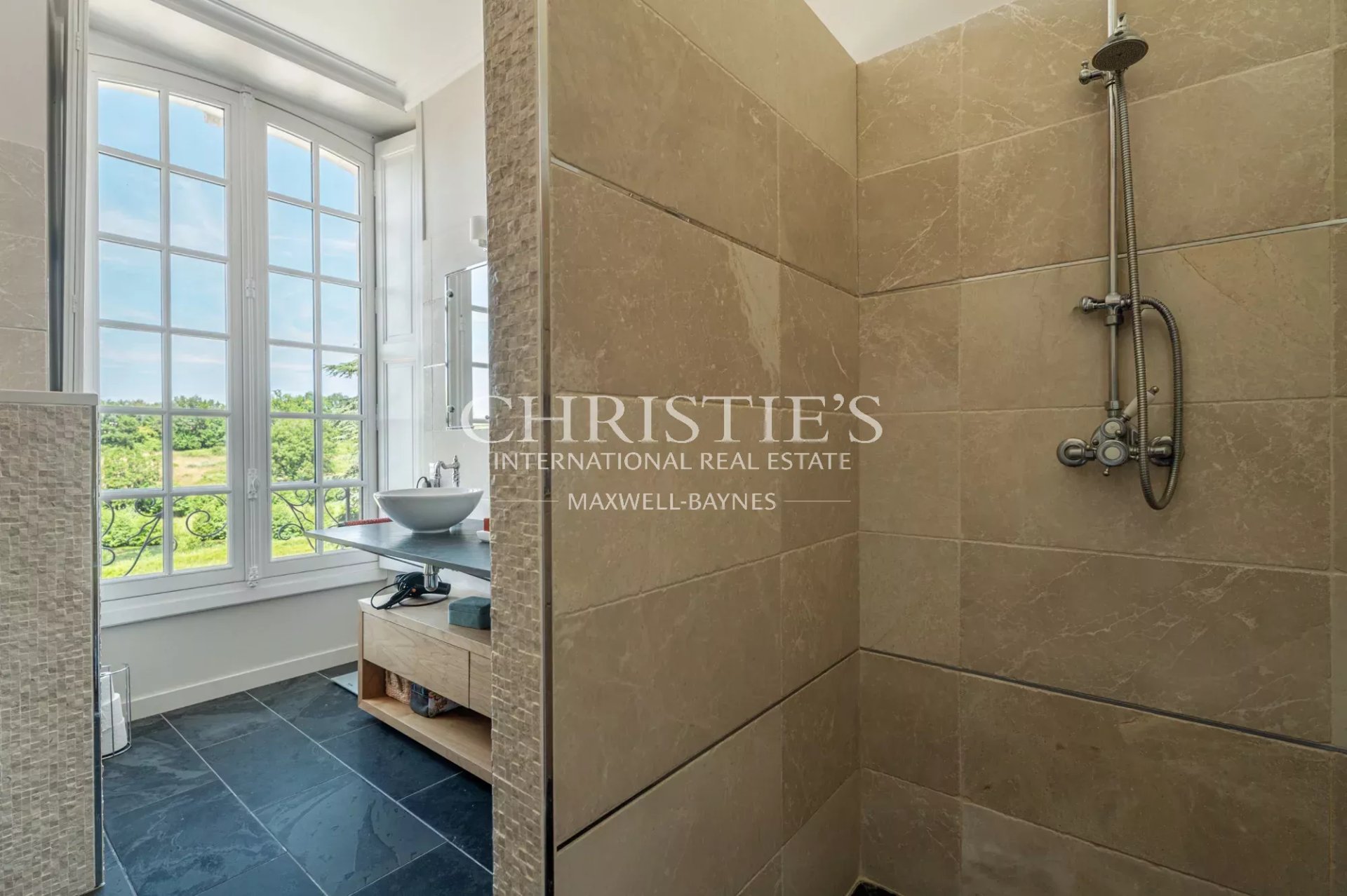 16 Bedroom Villa/Townhouse's Image 24