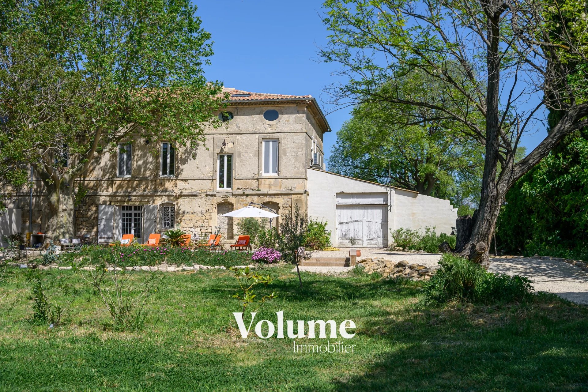 Ancien couvent du XVIIème rénové avec studios et piscine - Photo 2