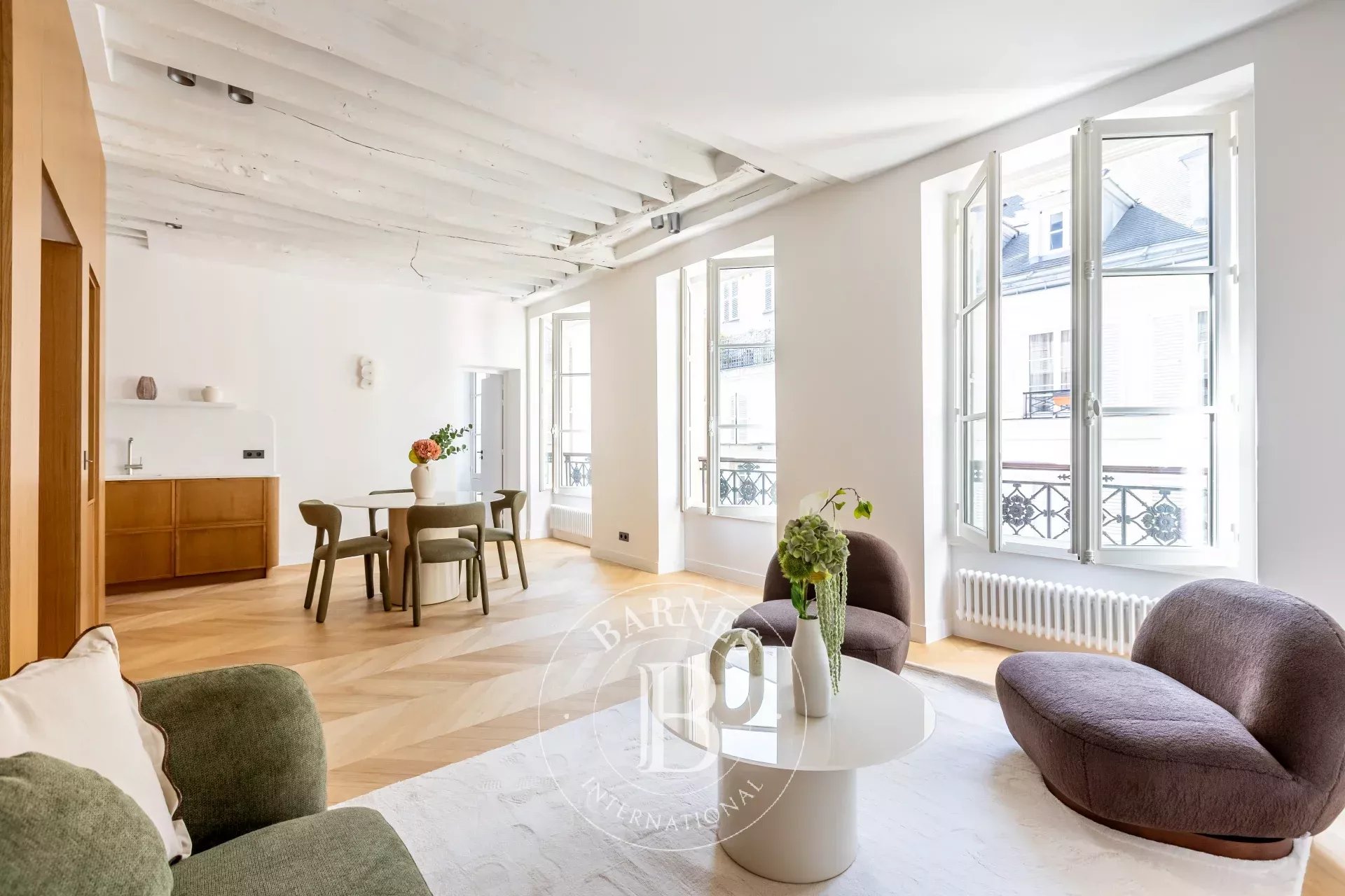 Apartment Paris 75007  -  ref 86837208 (picture 1)