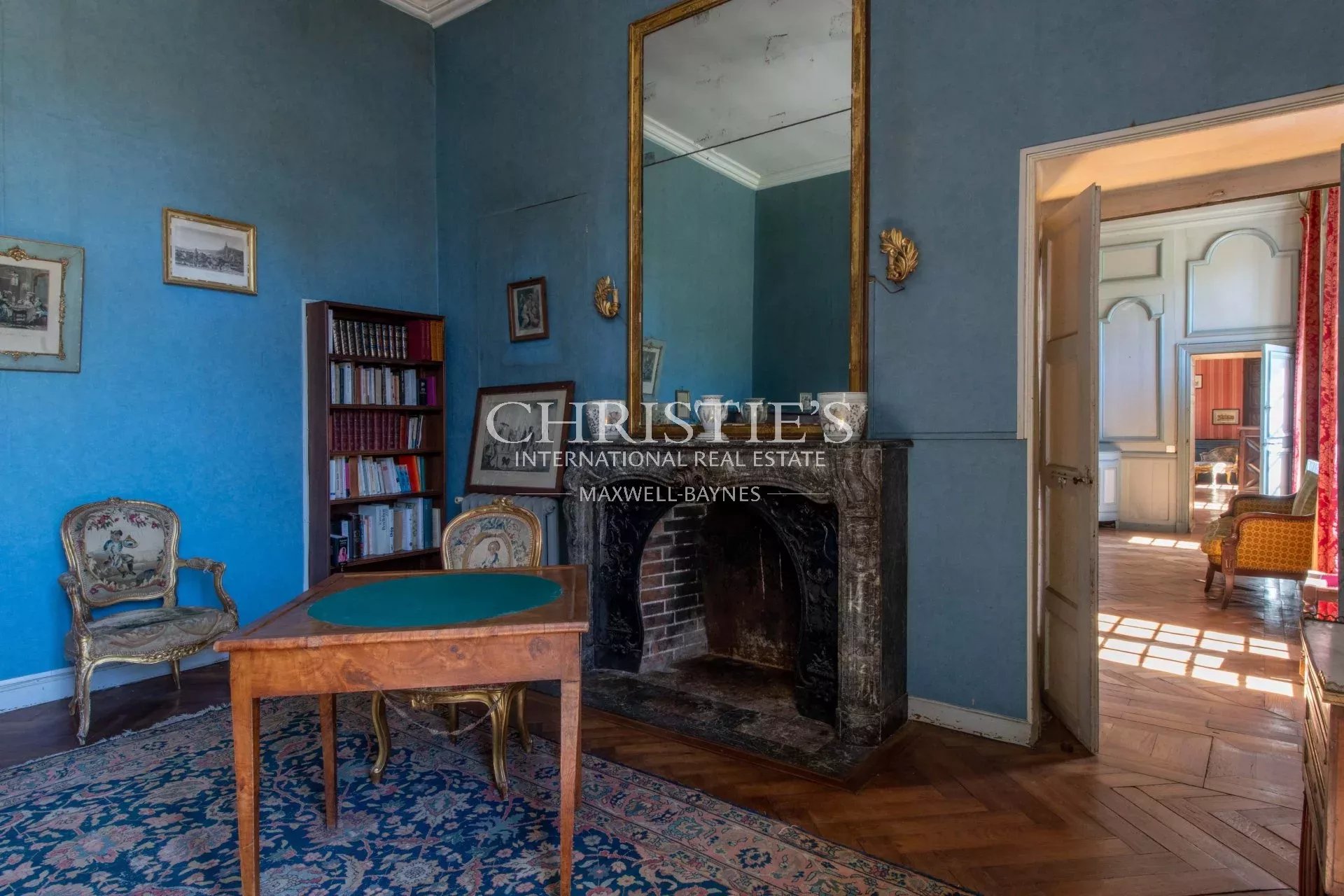 10 Bedroom Chateau's Image 11