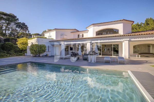 Modern Luxury Villa for Sale in Prestigious Estate, Mougins — photo 2