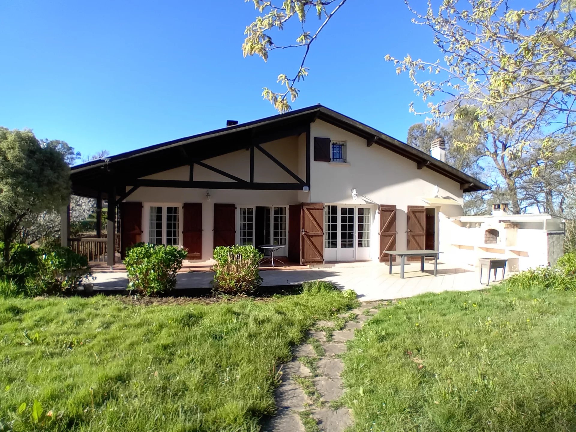 Agence immobilière de POUILLON IMMOBILIER