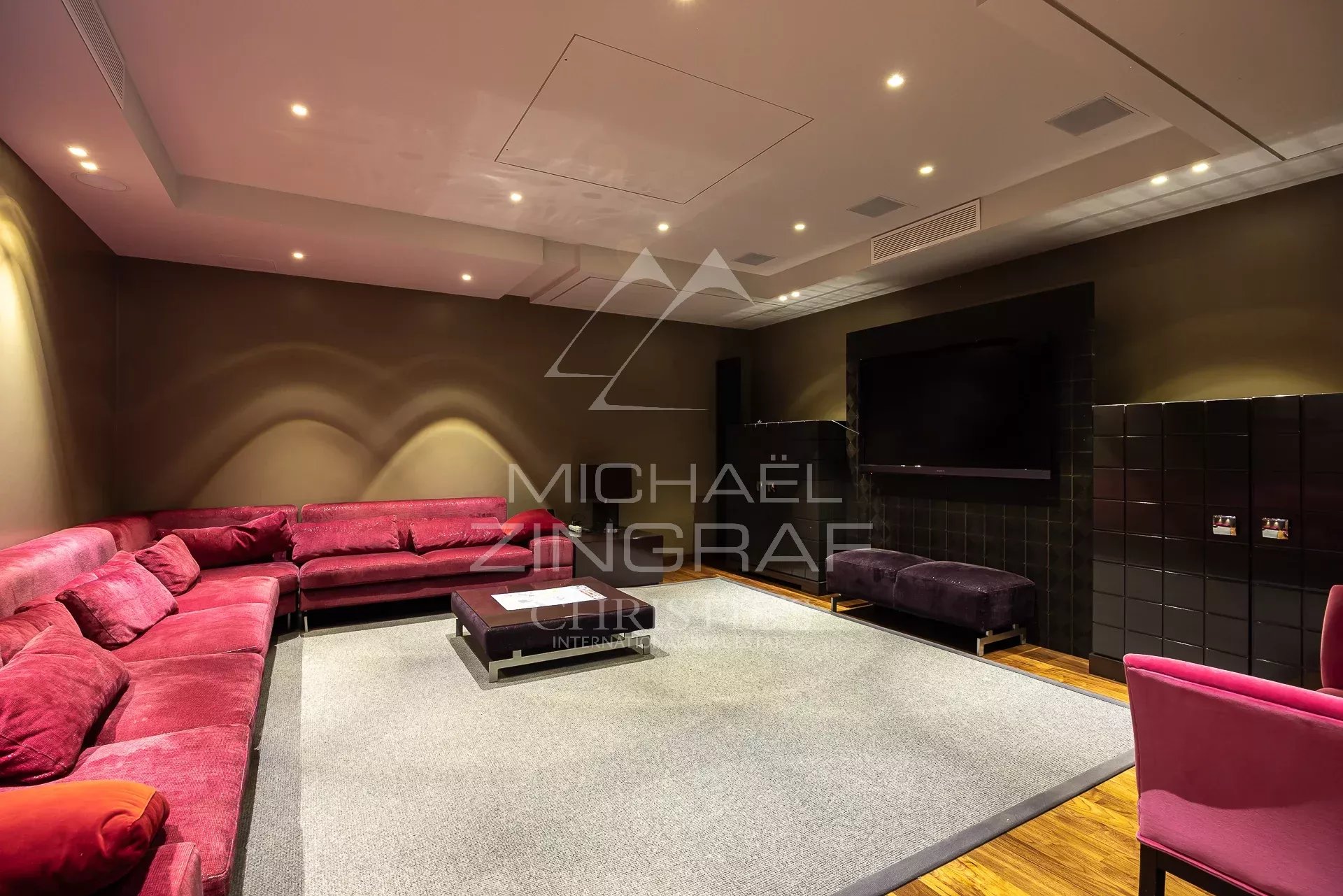 5 Bedroom Villa/Townhouse's Image 5