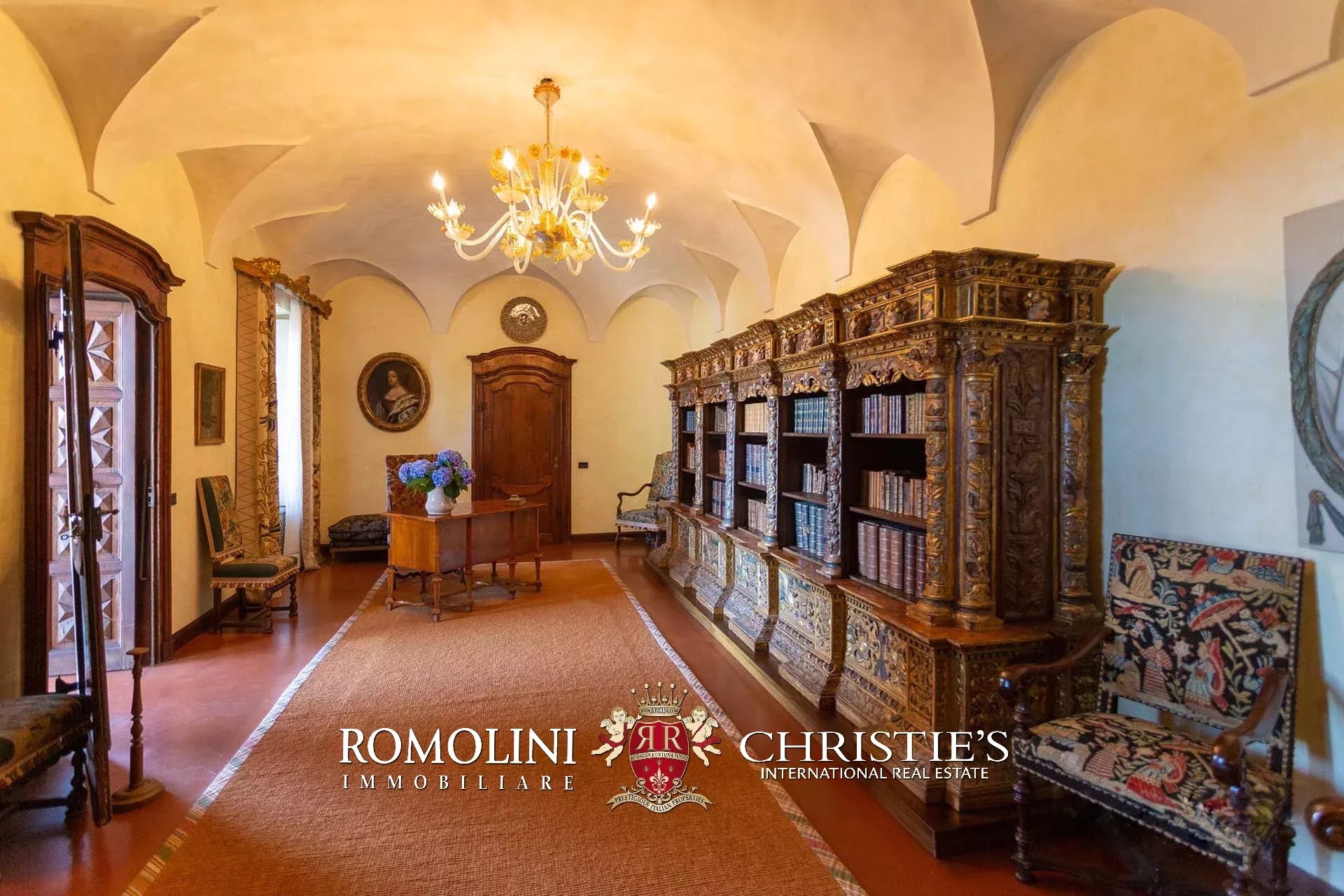 17 Bedroom Villa/Townhouse's Image 38
