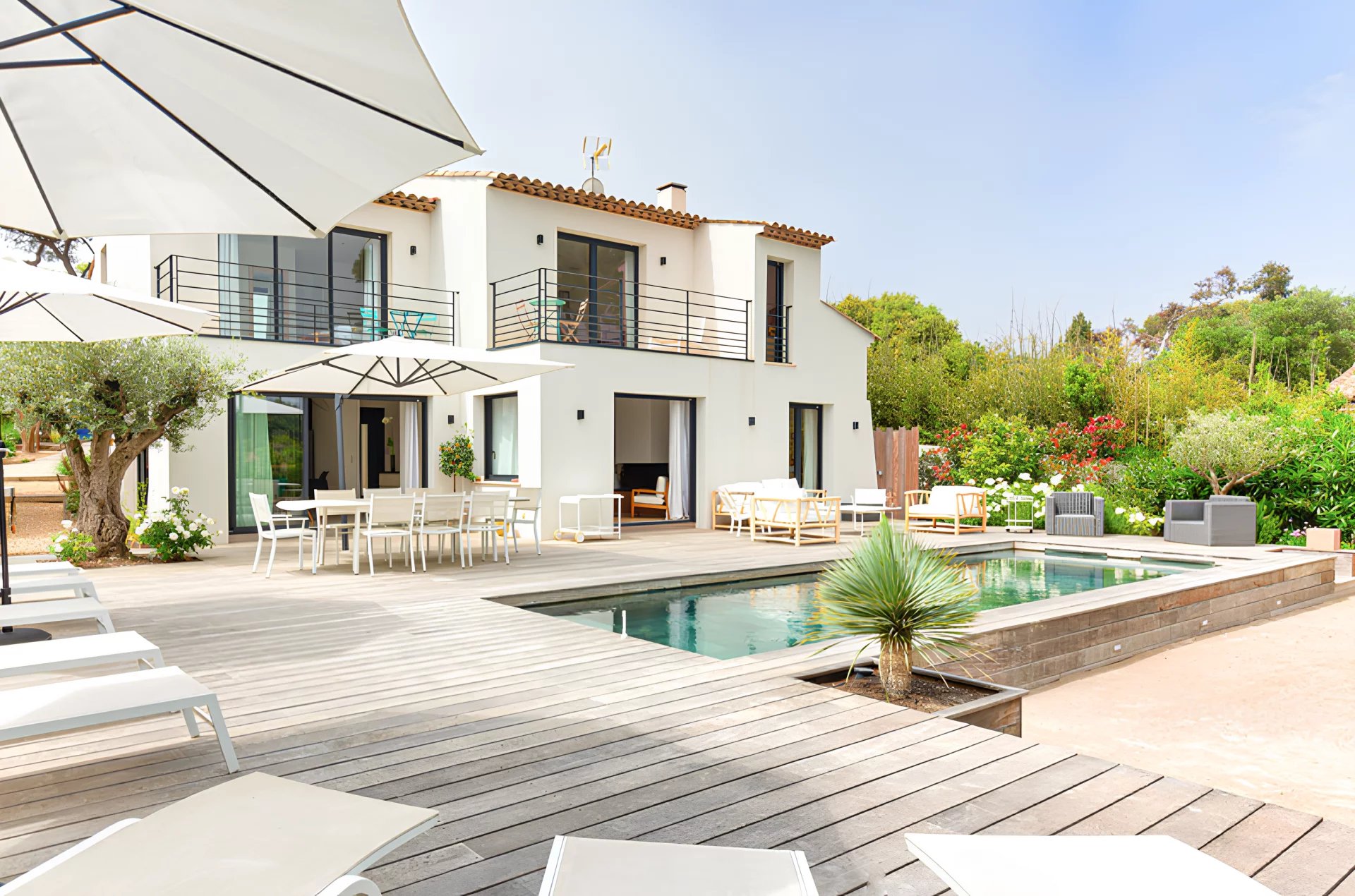VILLA COLOMBIANA