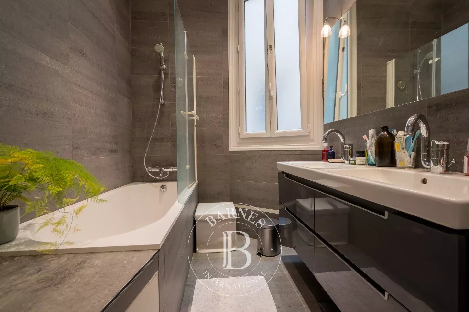 Daire Paris 8ème - picture 13