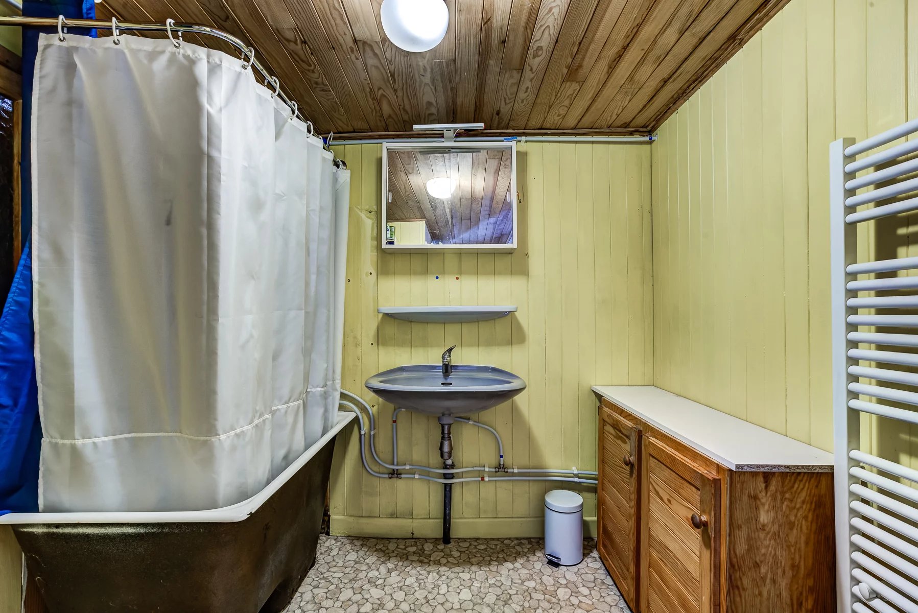 Photo of LES HOUCHES - A charming 3-bed chalet on a huge plot in Coupeau, Les Houches