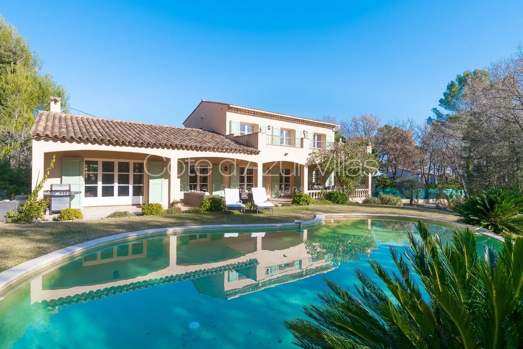 Agence immobilière de 