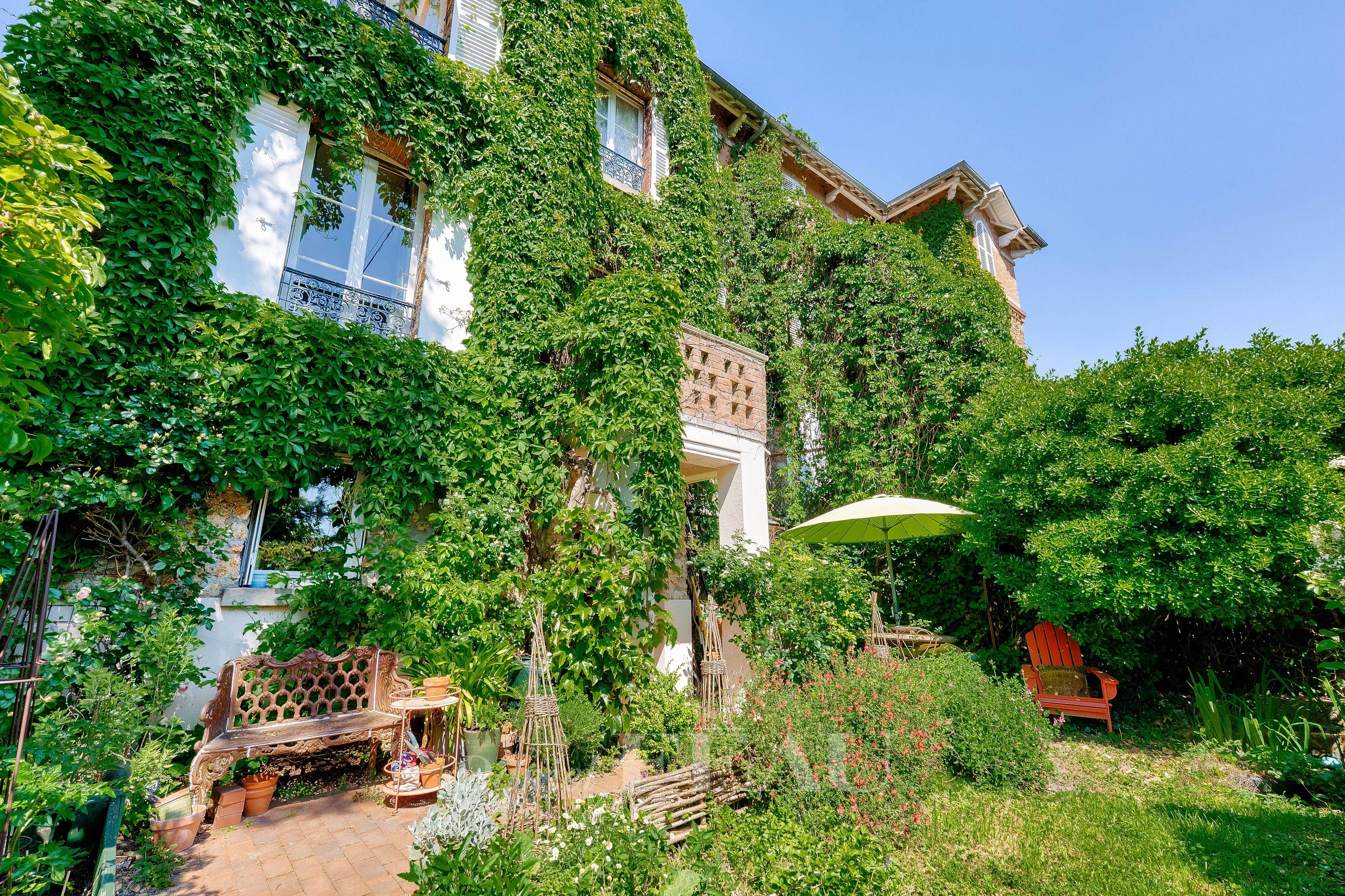 Sèvres Brancas – An ideal family home
