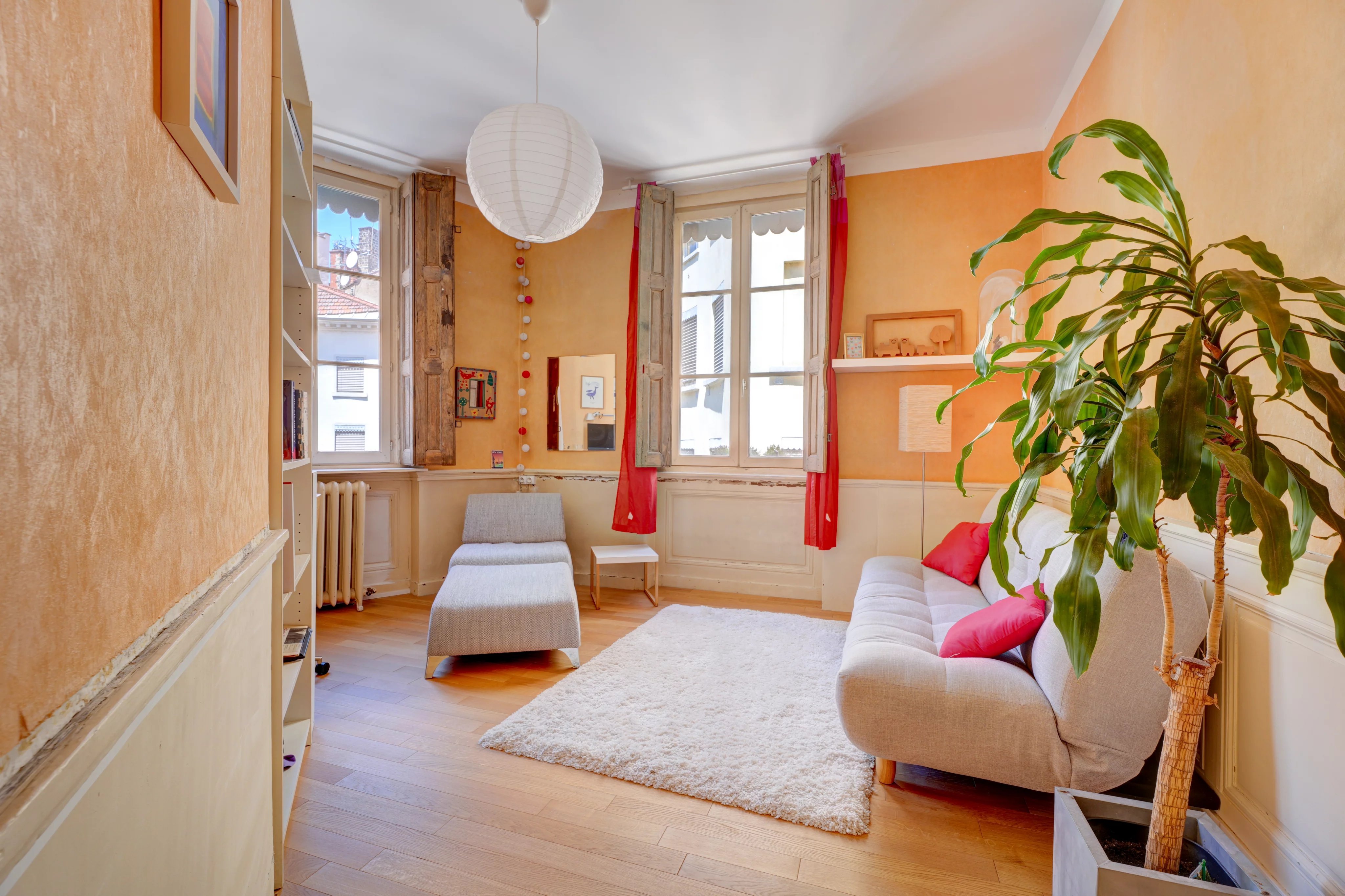 Lyon 1 - Place du Forez  - Superbe T6 de 179 m² — photo 7
