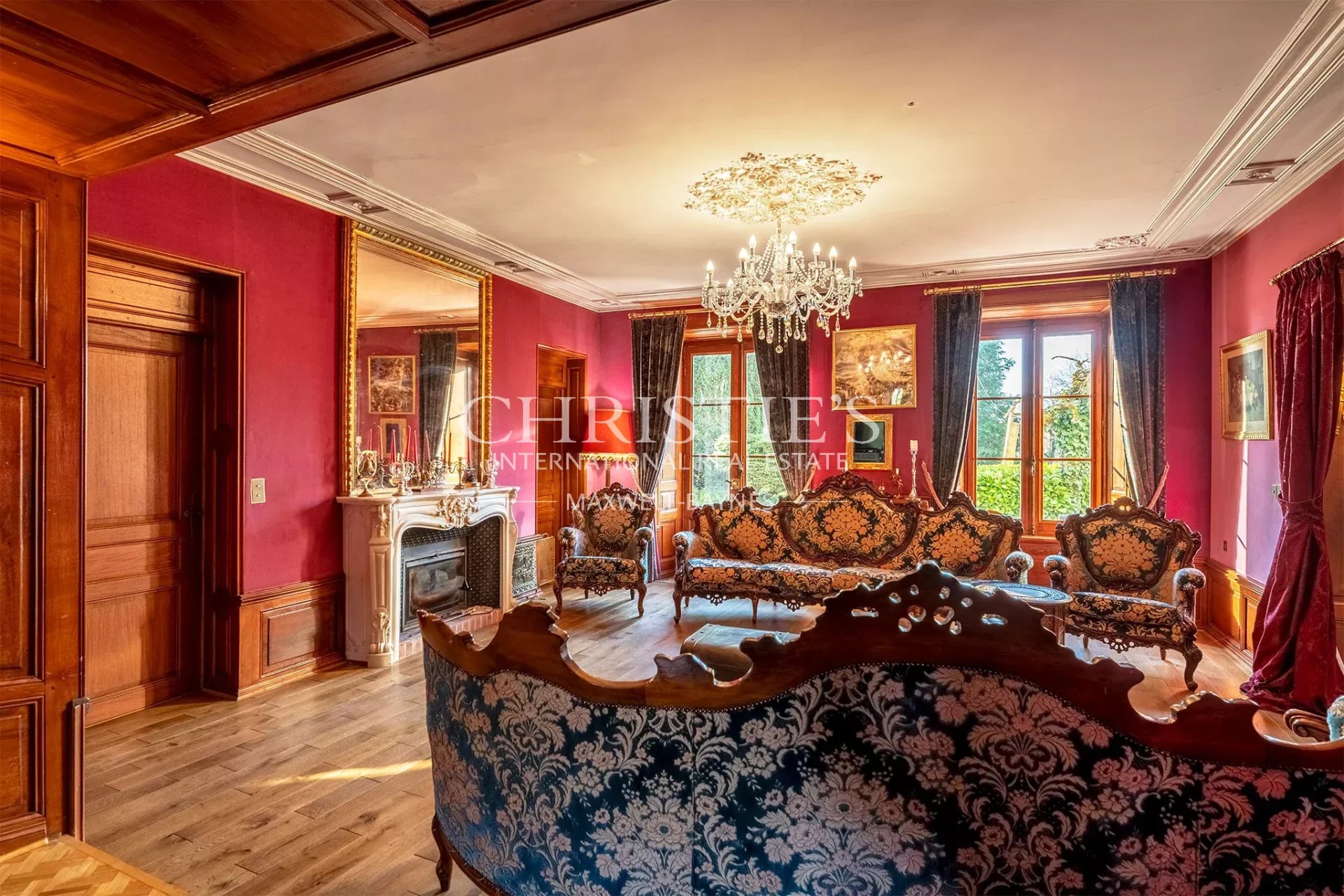 10 Bedroom Chateau's Image 4